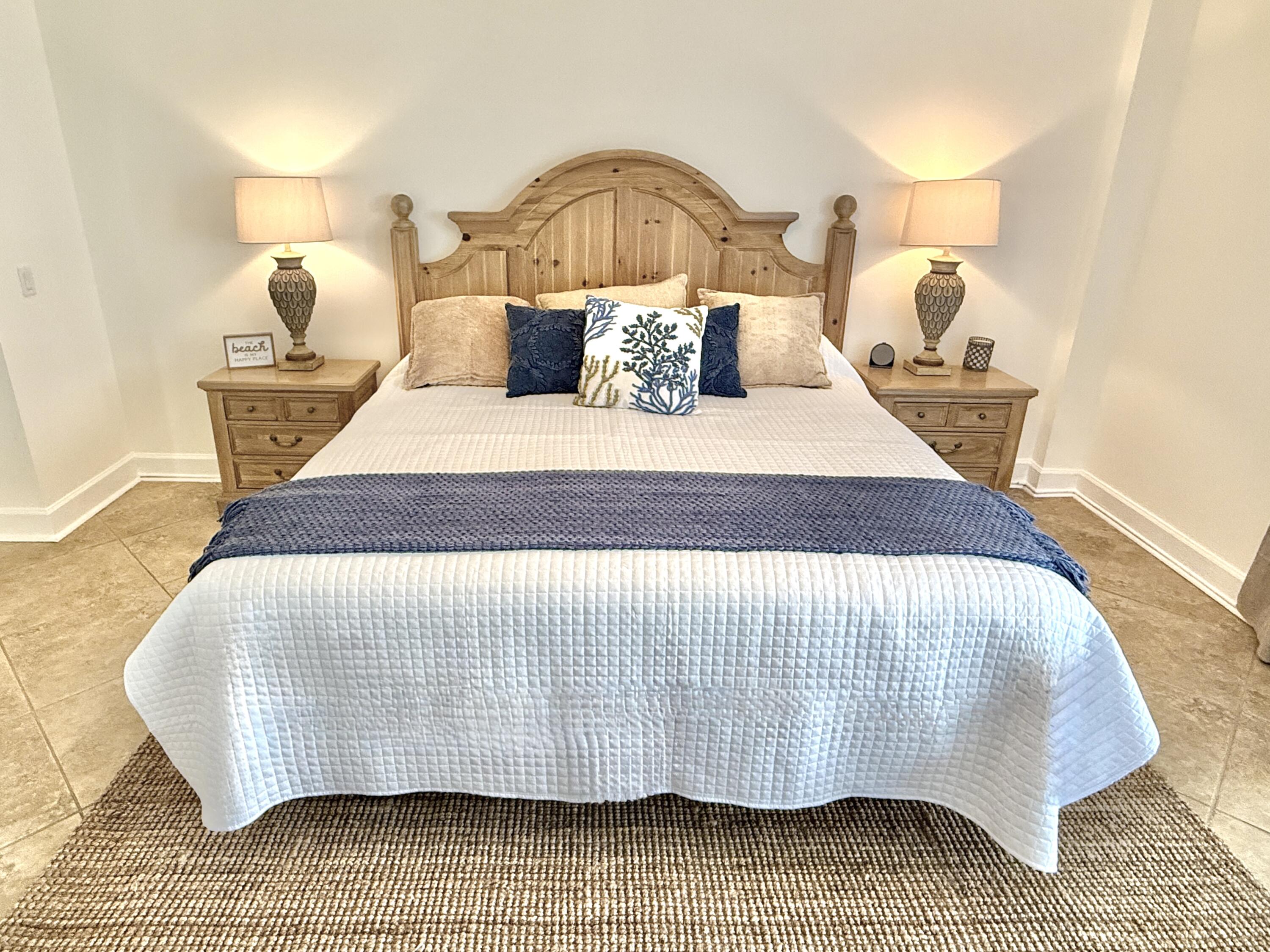 MAINSAIL CONDO PH 1 - Residential