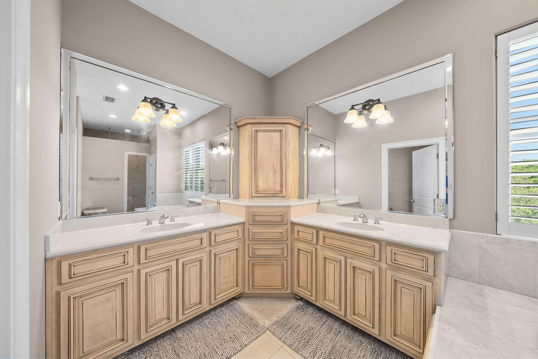 GULFSIDE ESTATES PHASE I & II - Residential