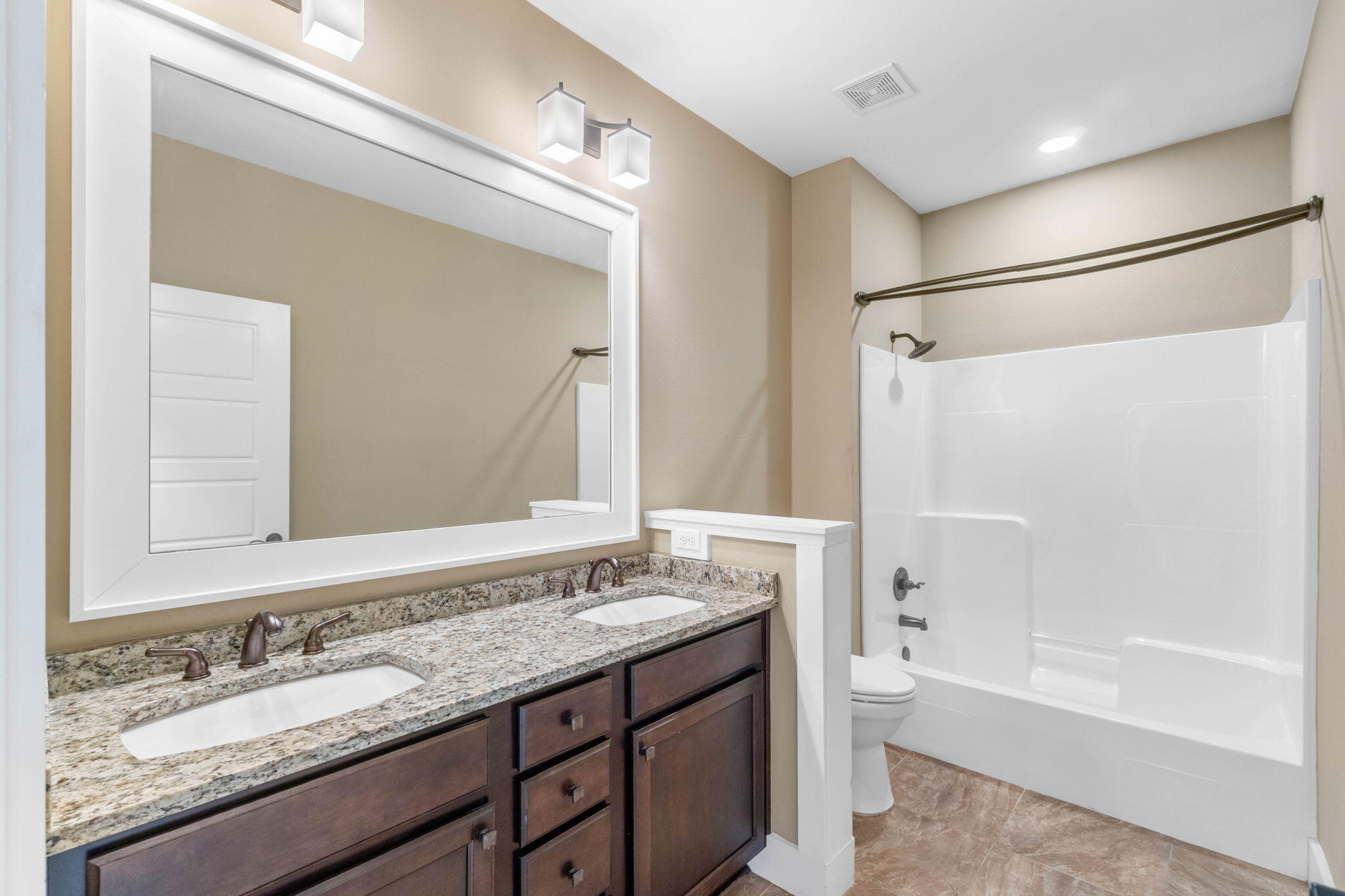 ZARCHARY ESTATES - Residential