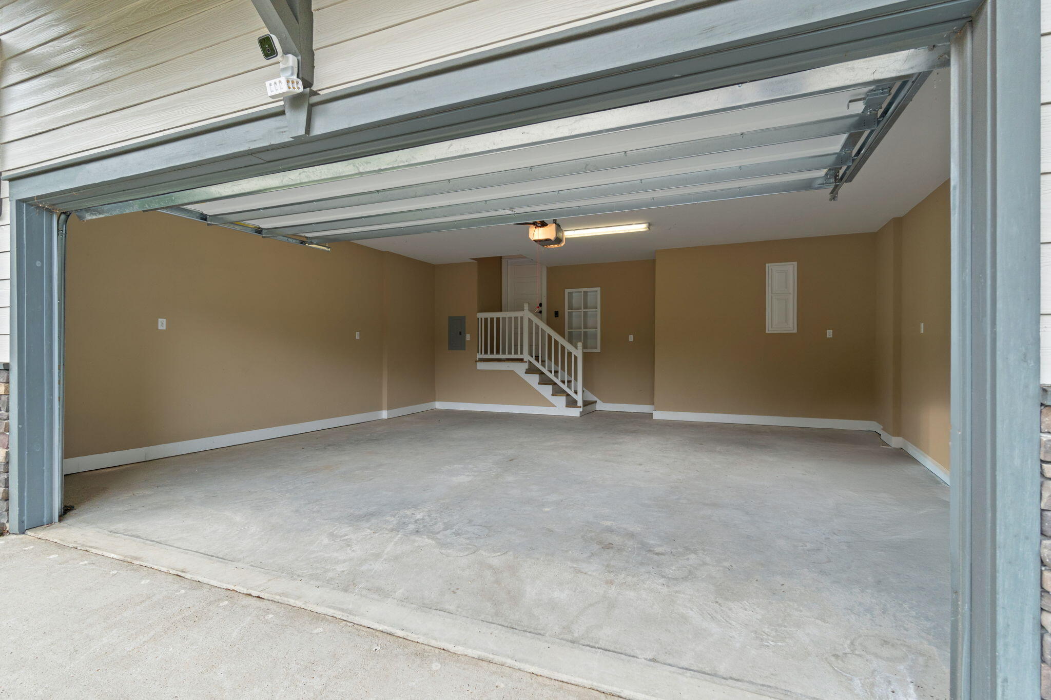 ZARCHARY ESTATES - Residential