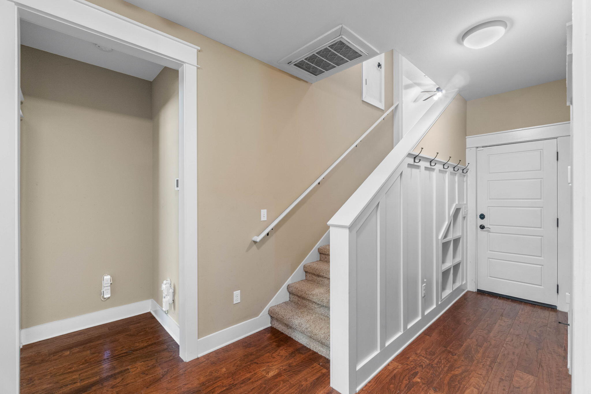ZARCHARY ESTATES - Residential