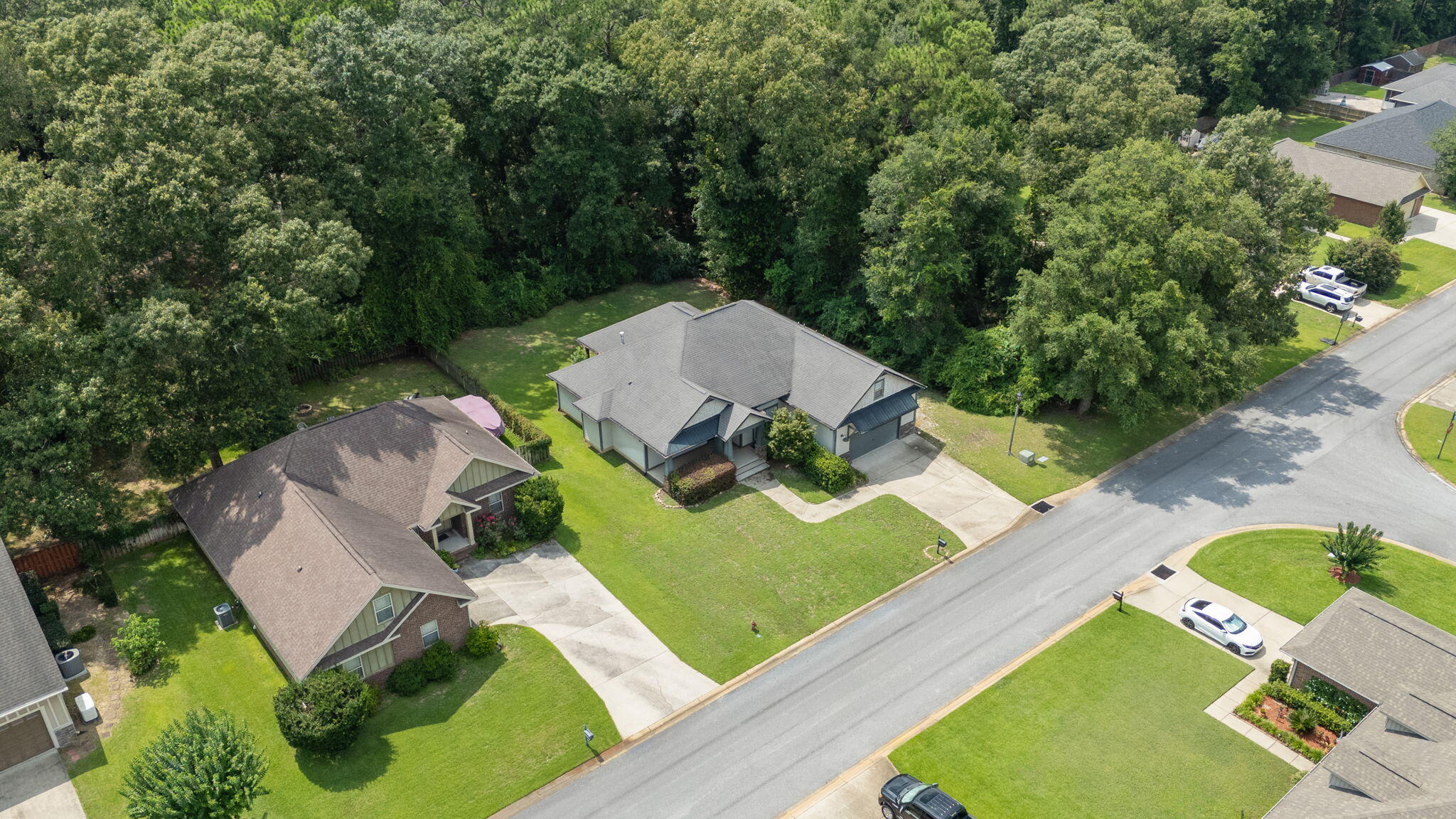 ZARCHARY ESTATES - Residential