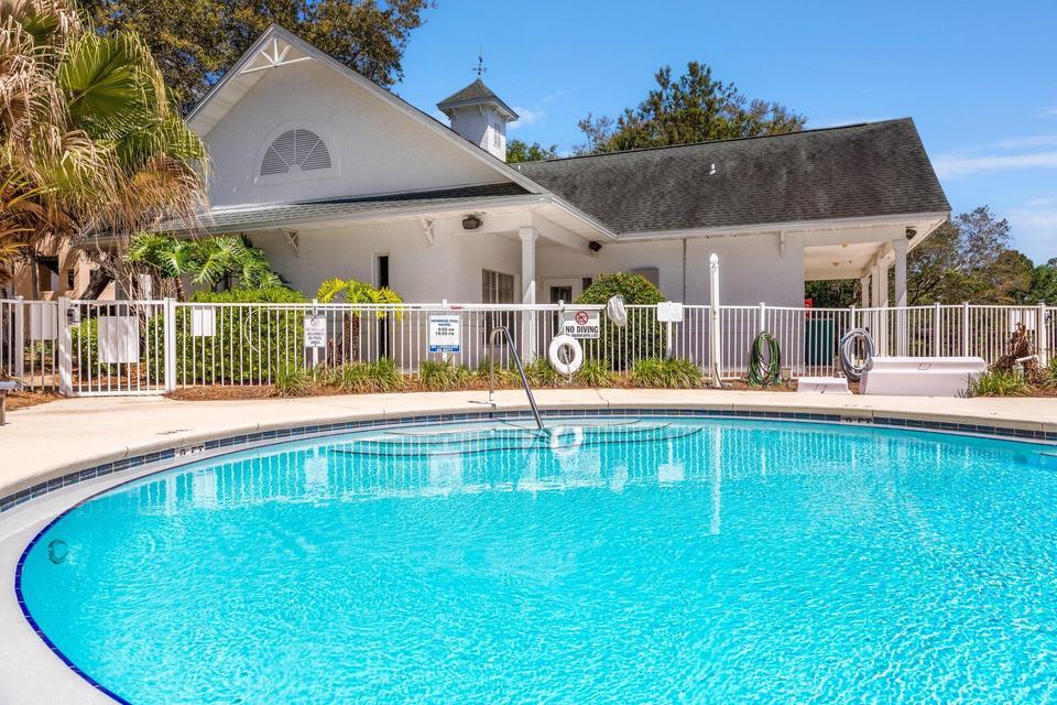 THE FLORIDA CLUB - Residential