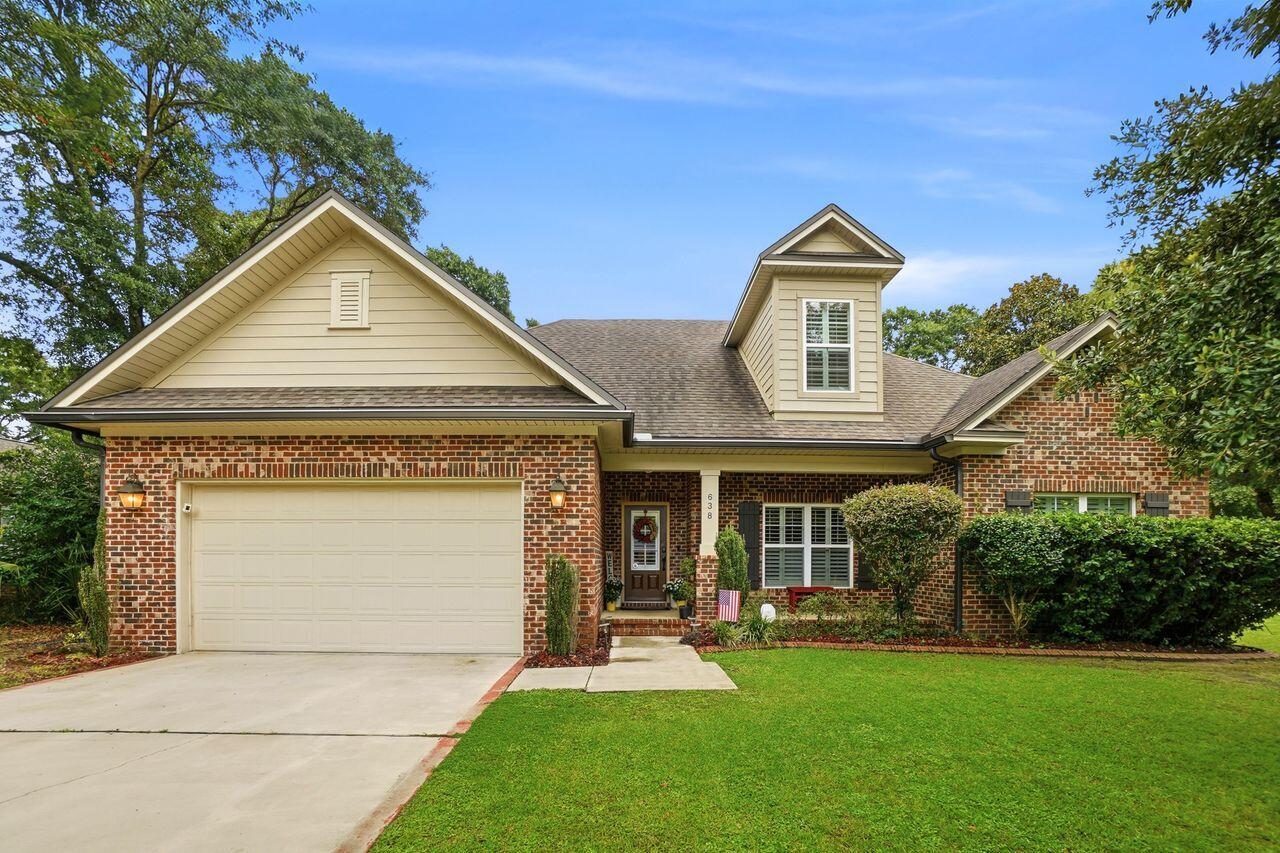 COUNTRY CLUB ESTATES - Residential