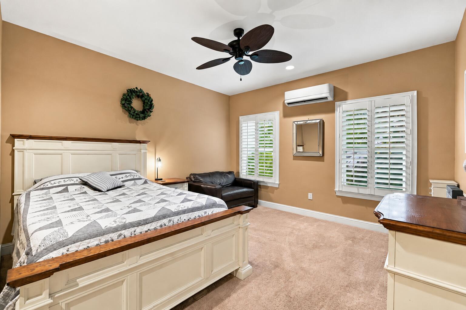 COUNTRY CLUB ESTATES - Residential