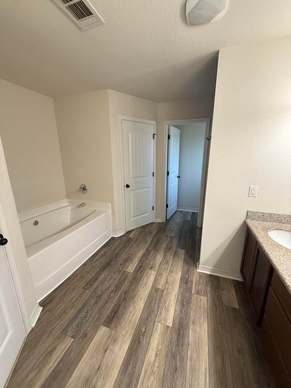 NORTH SHORE - Residential