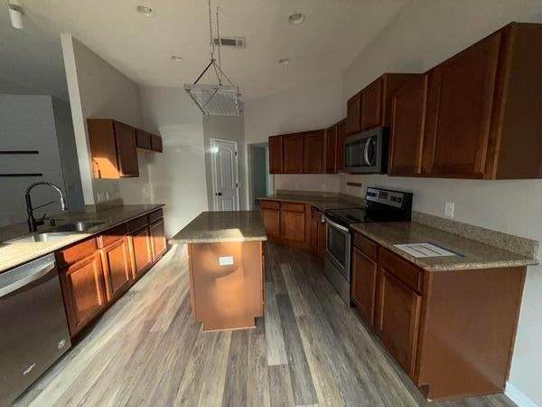 NORTH SHORE - Residential