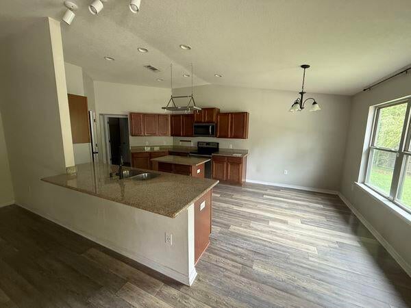 NORTH SHORE - Residential
