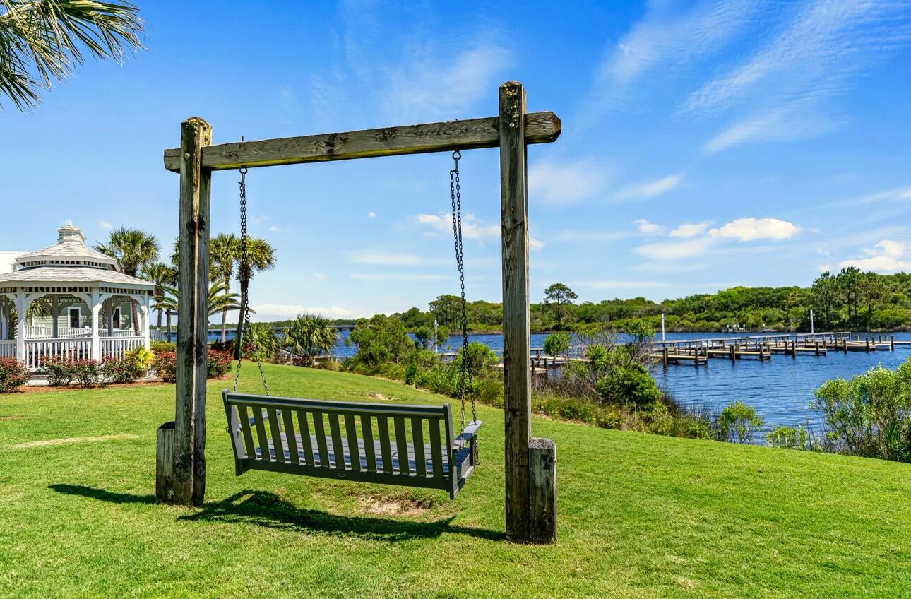 PINNACLE PORT - Residential