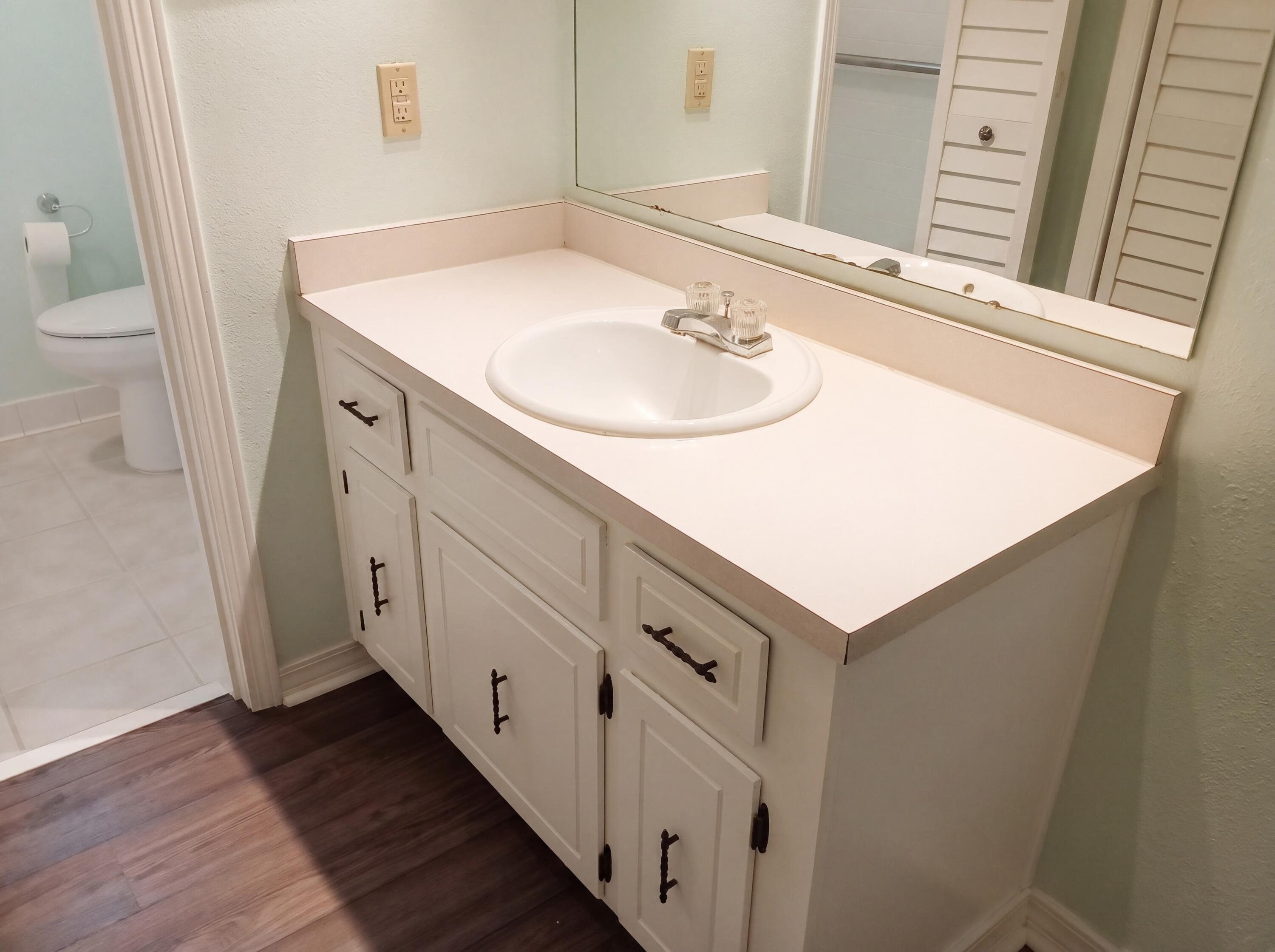 BAY MEADOWS - Residential
