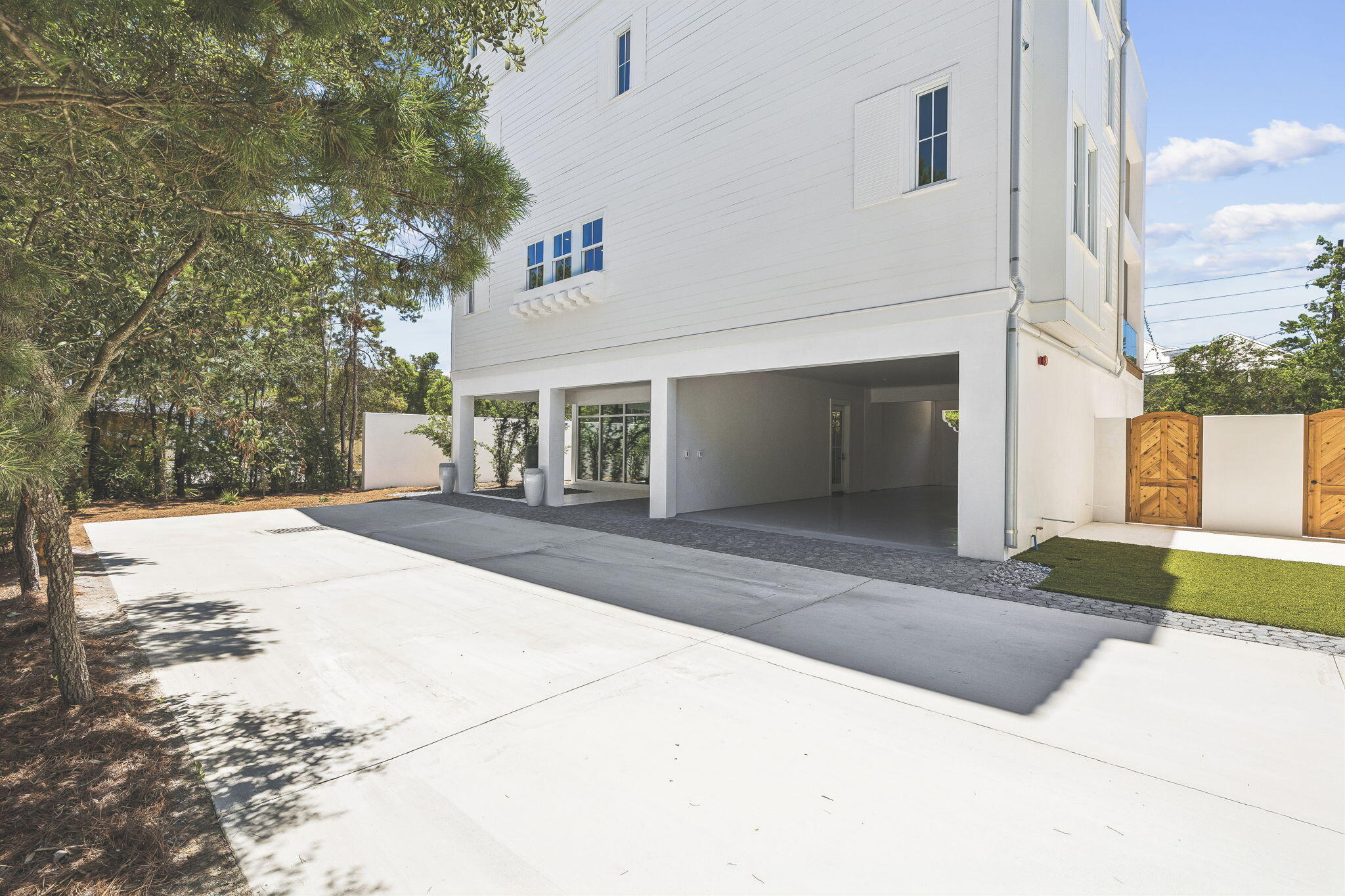 NO RECORDED SUBDIVISION - Residential