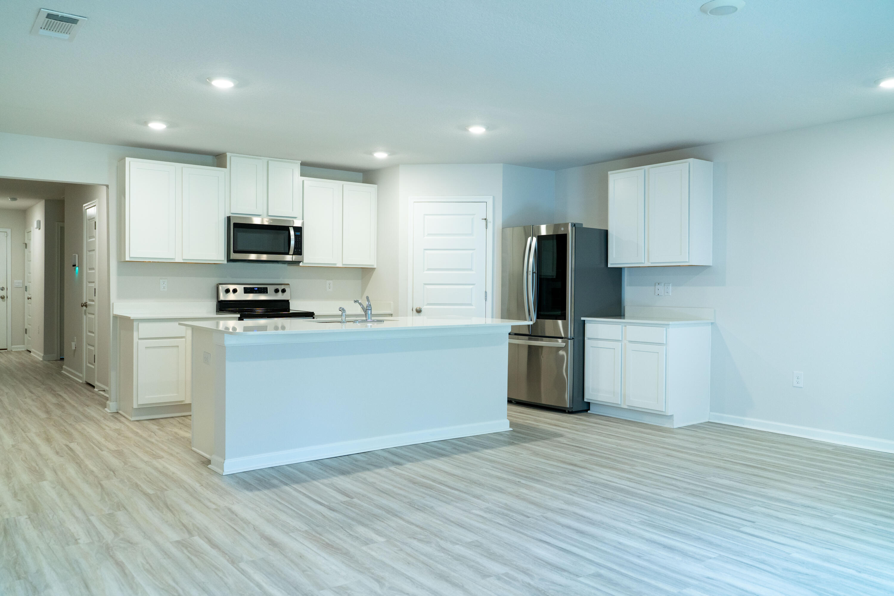 SILVER LAKE VILLAGE - Residential Lease