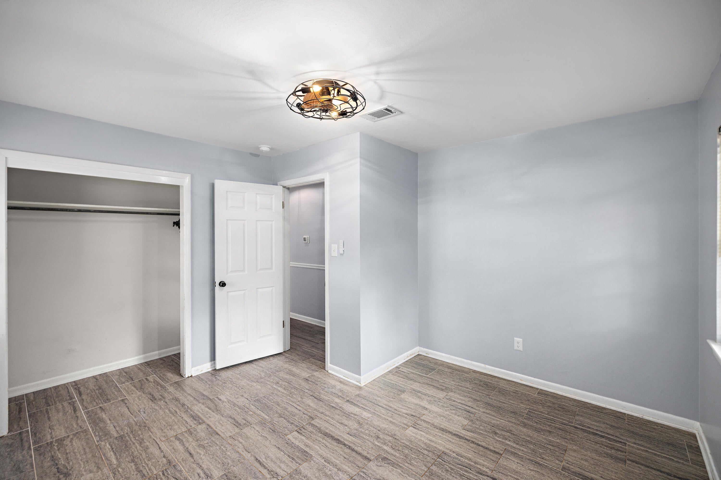 COLONY ESTATES - Residential Lease