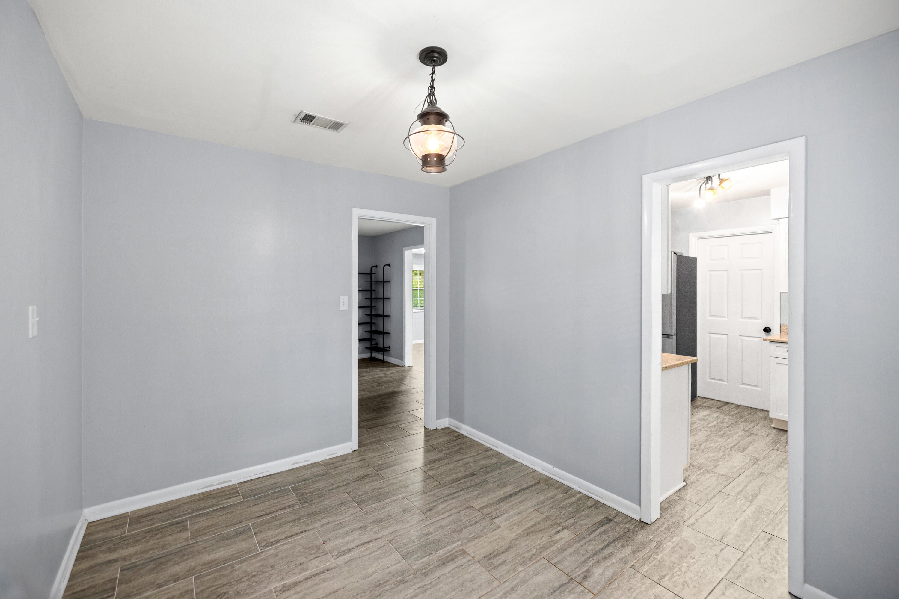 COLONY ESTATES - Residential Lease