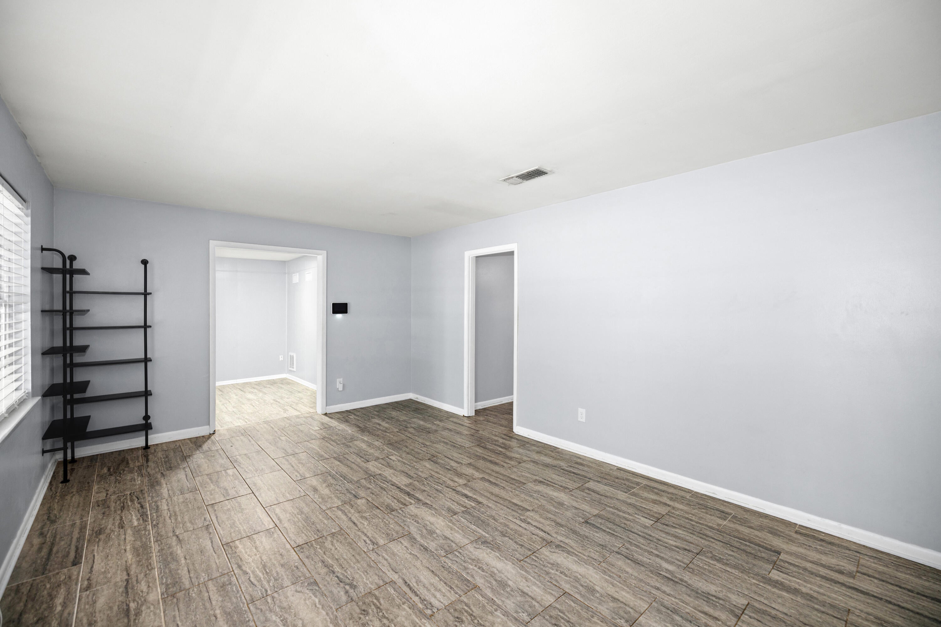 COLONY ESTATES - Residential Lease