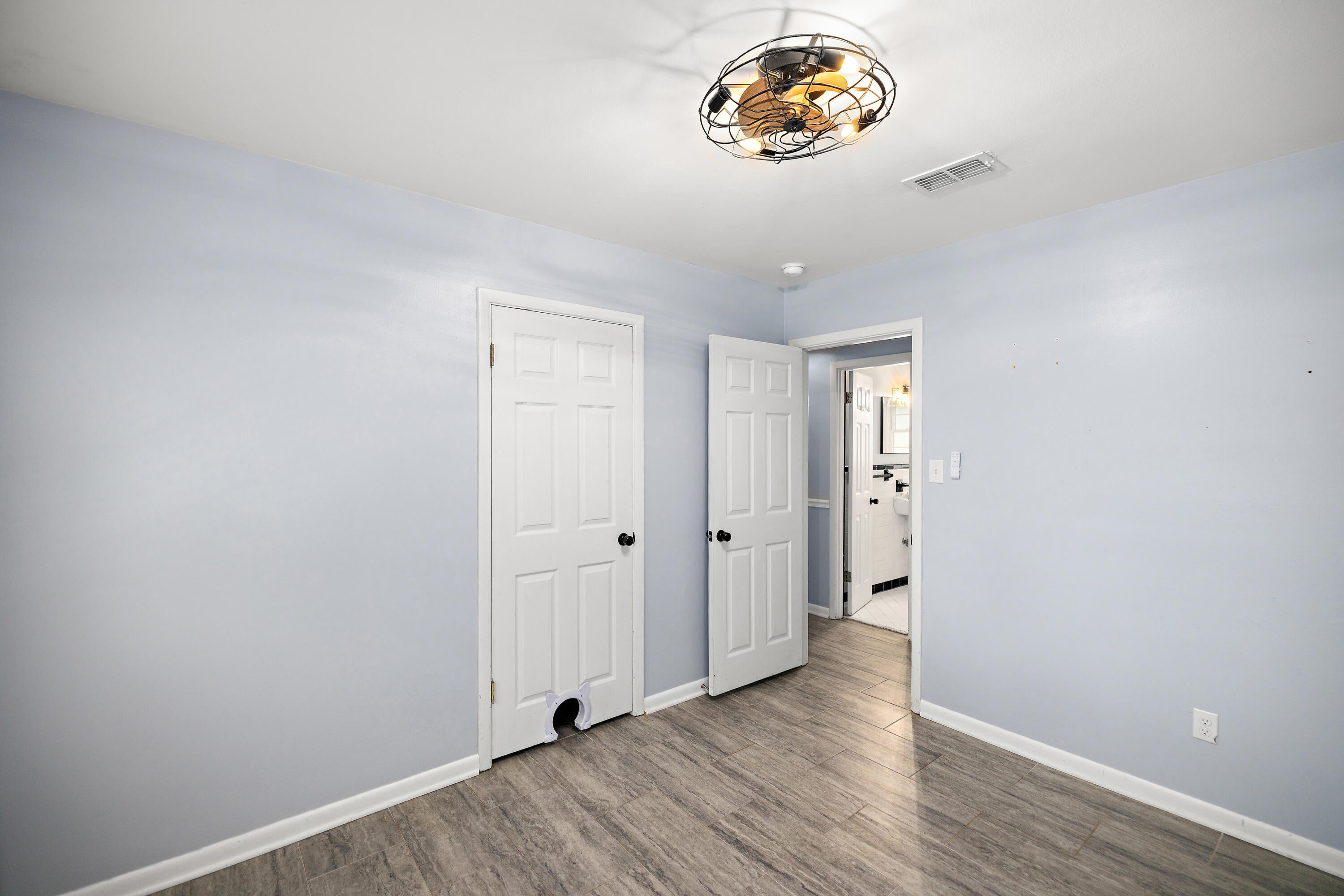 COLONY ESTATES - Residential Lease