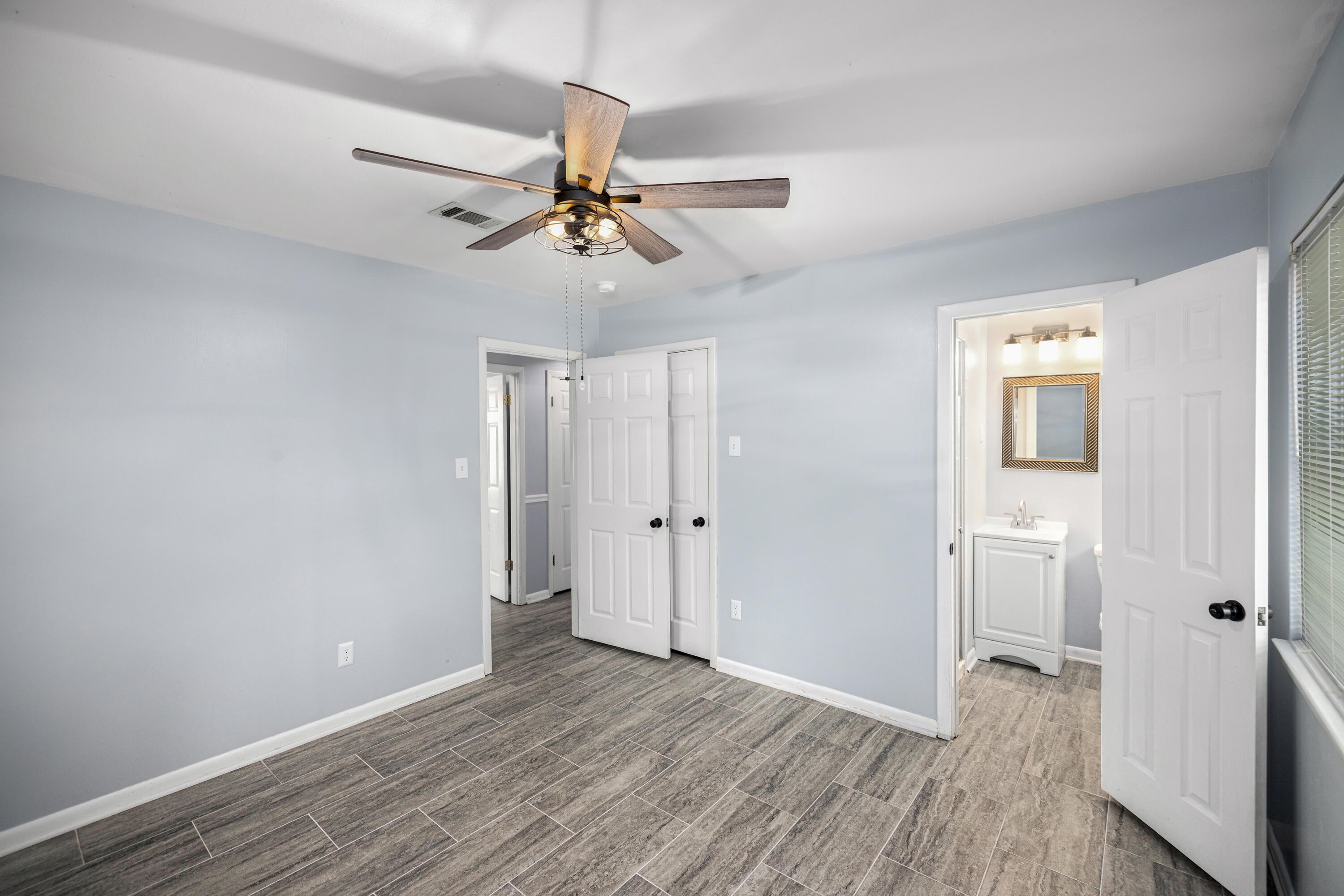 COLONY ESTATES - Residential Lease