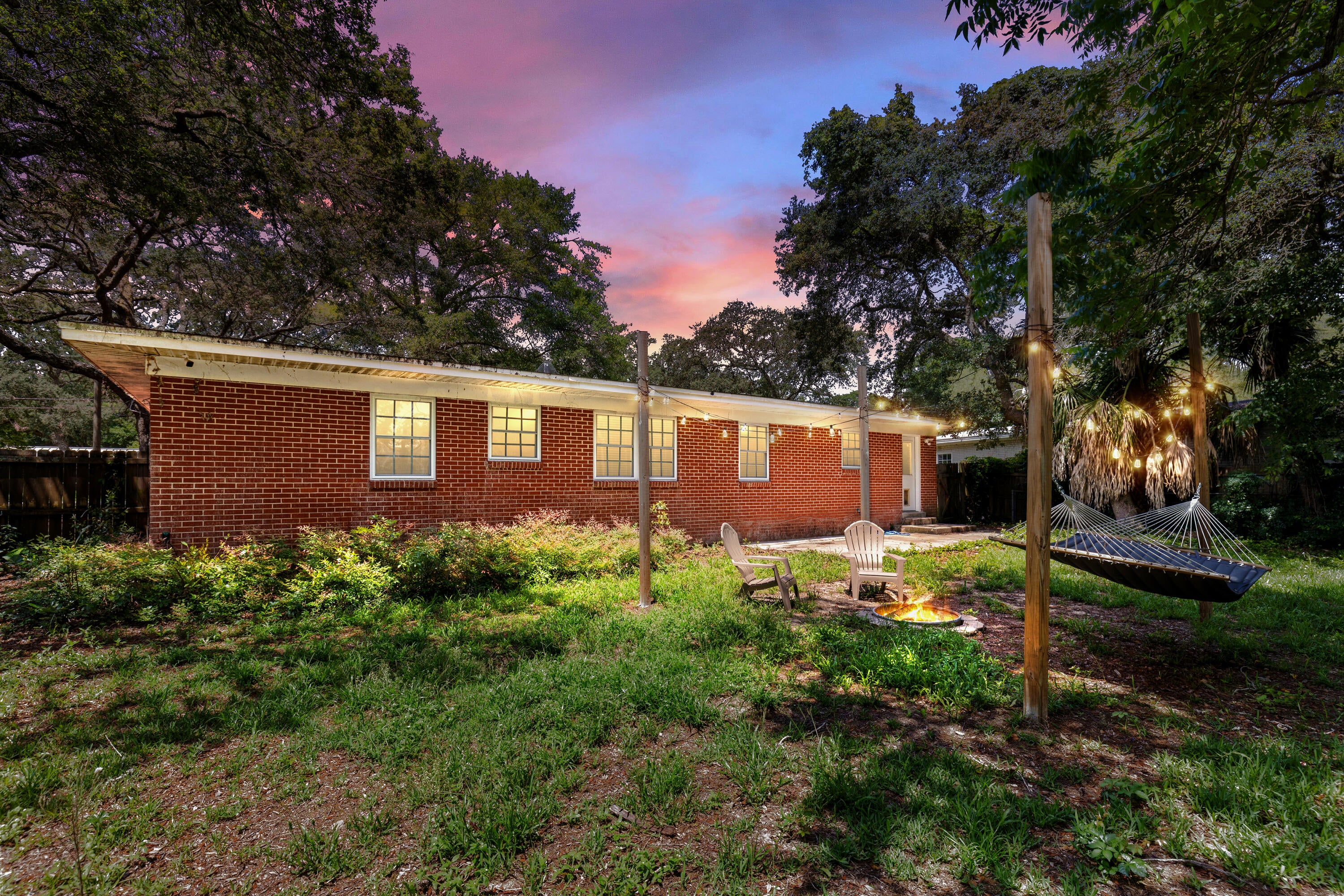COLONY ESTATES - Residential Lease