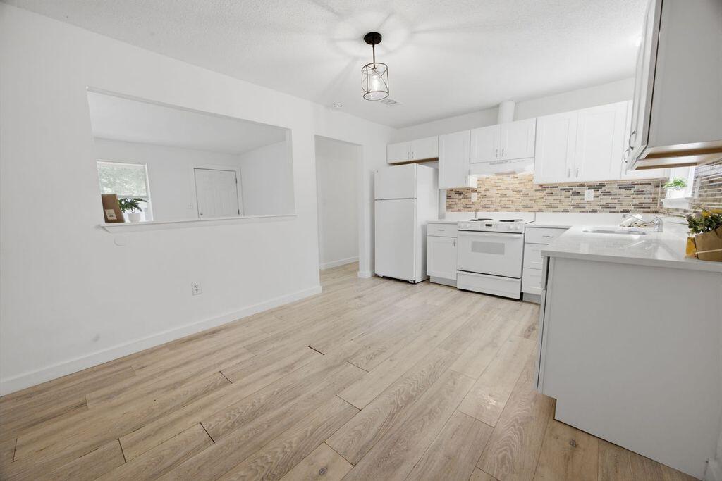 SEASHORE VILLAGE - Residential