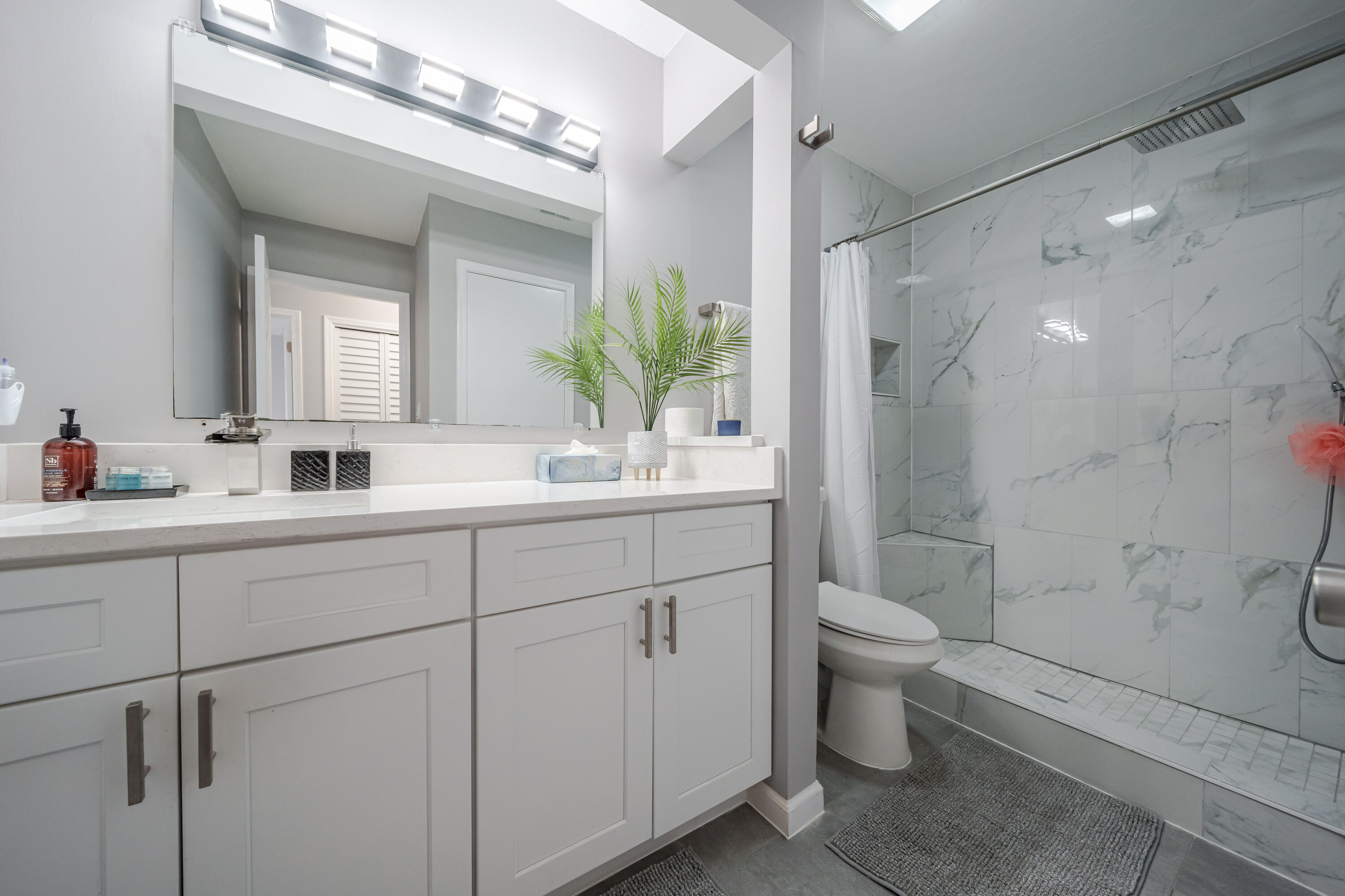 ELM PLACE CONDO - Residential