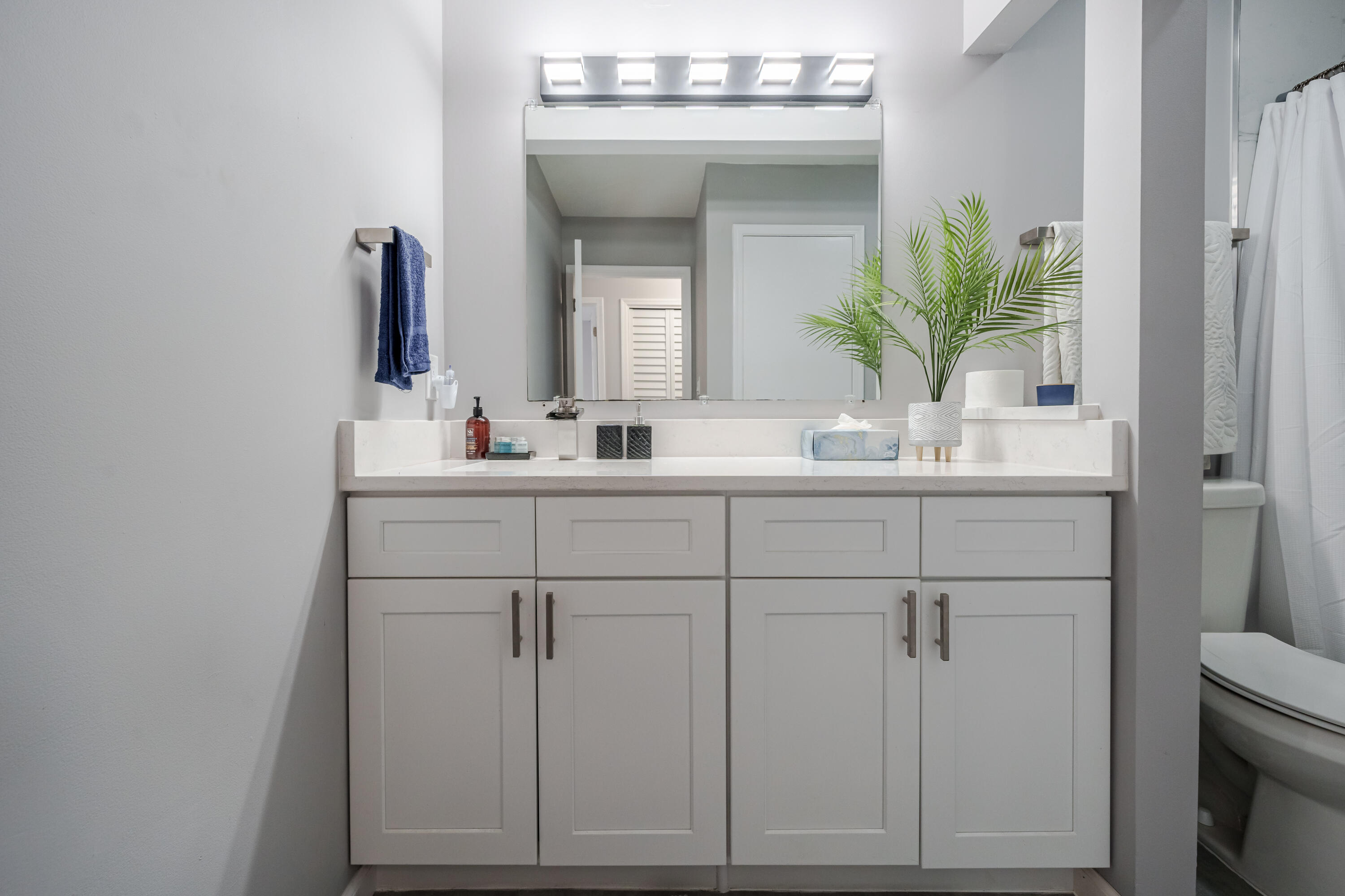 ELM PLACE CONDO - Residential