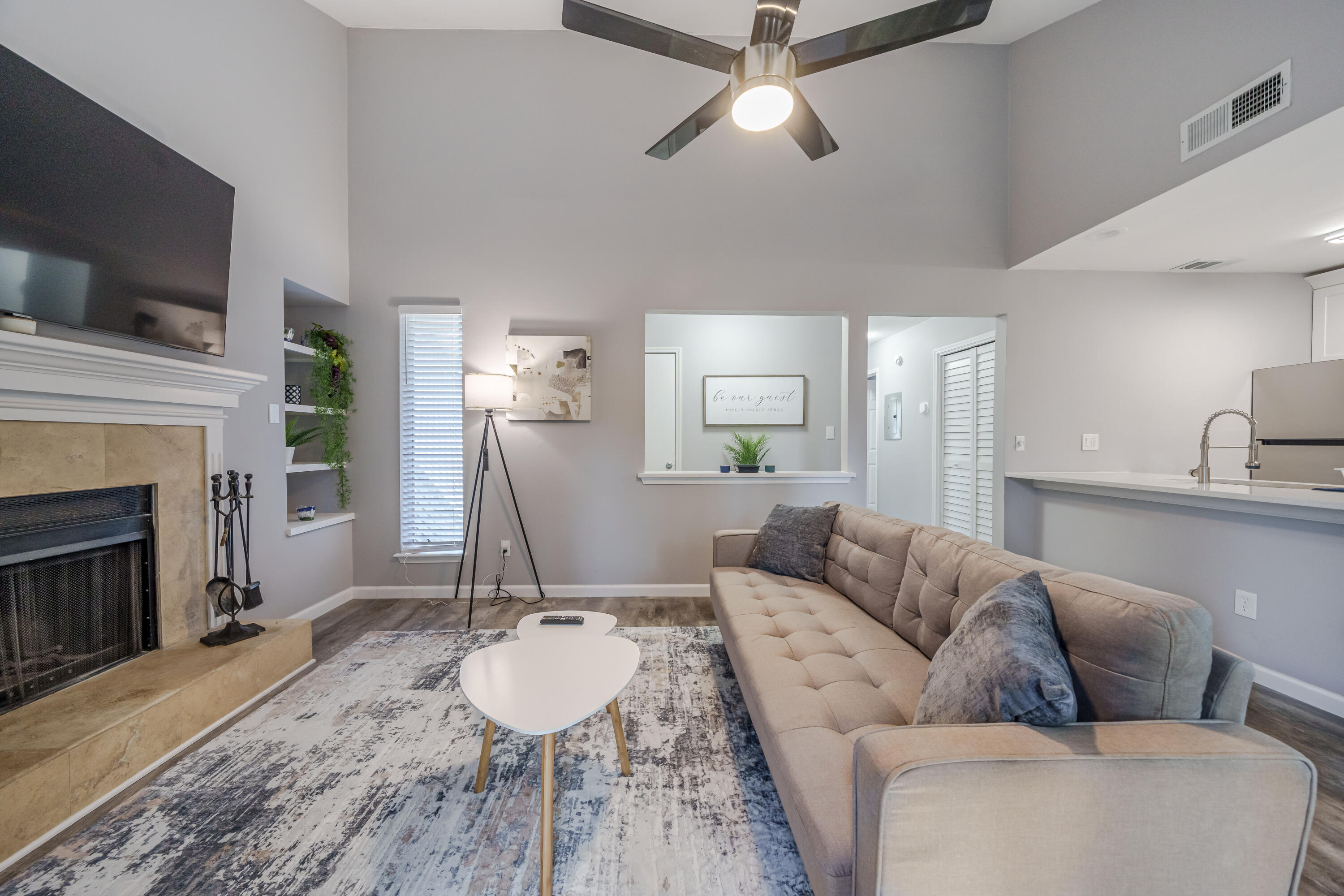 ELM PLACE CONDO - Residential