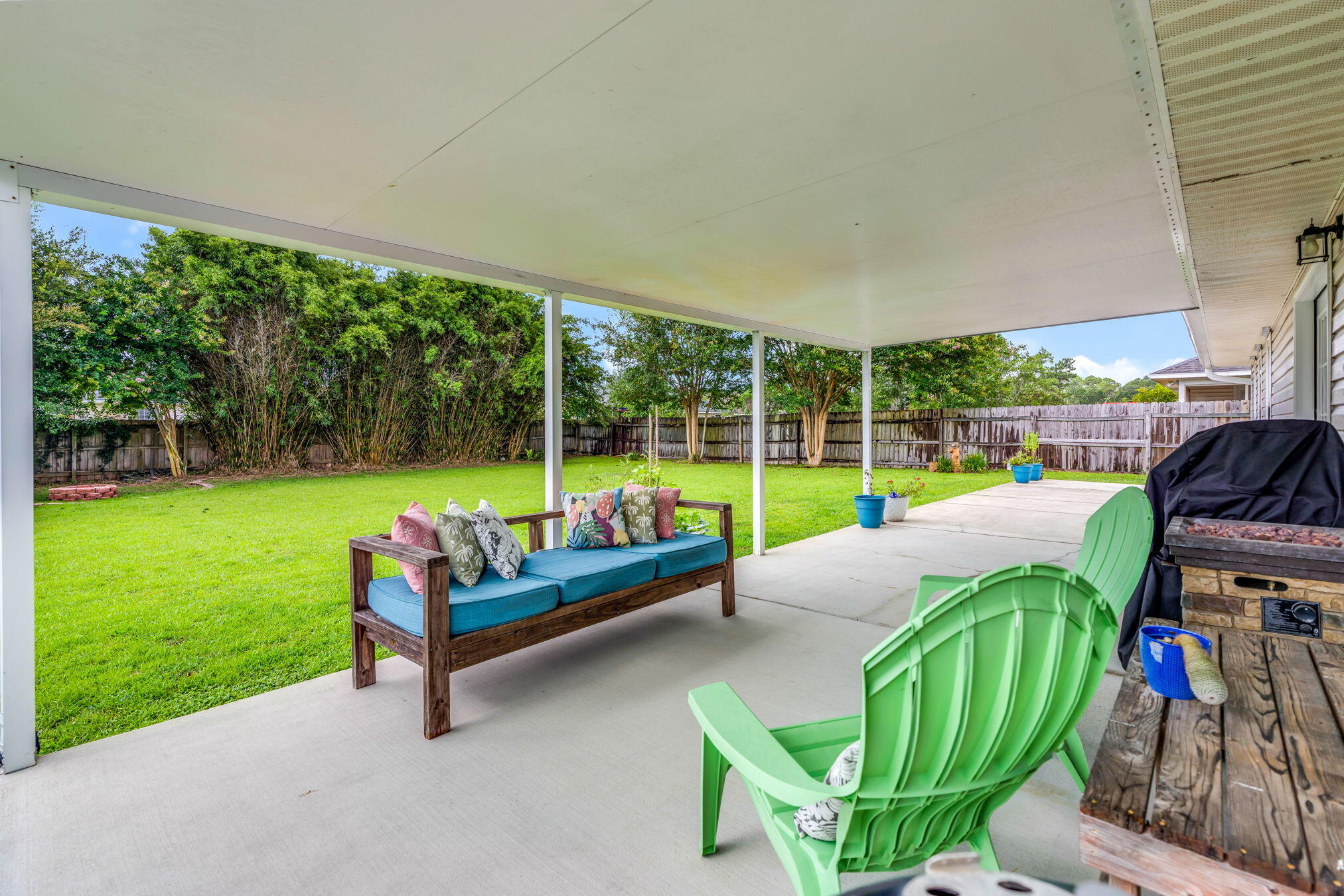 ROSS CROSSING - Residential