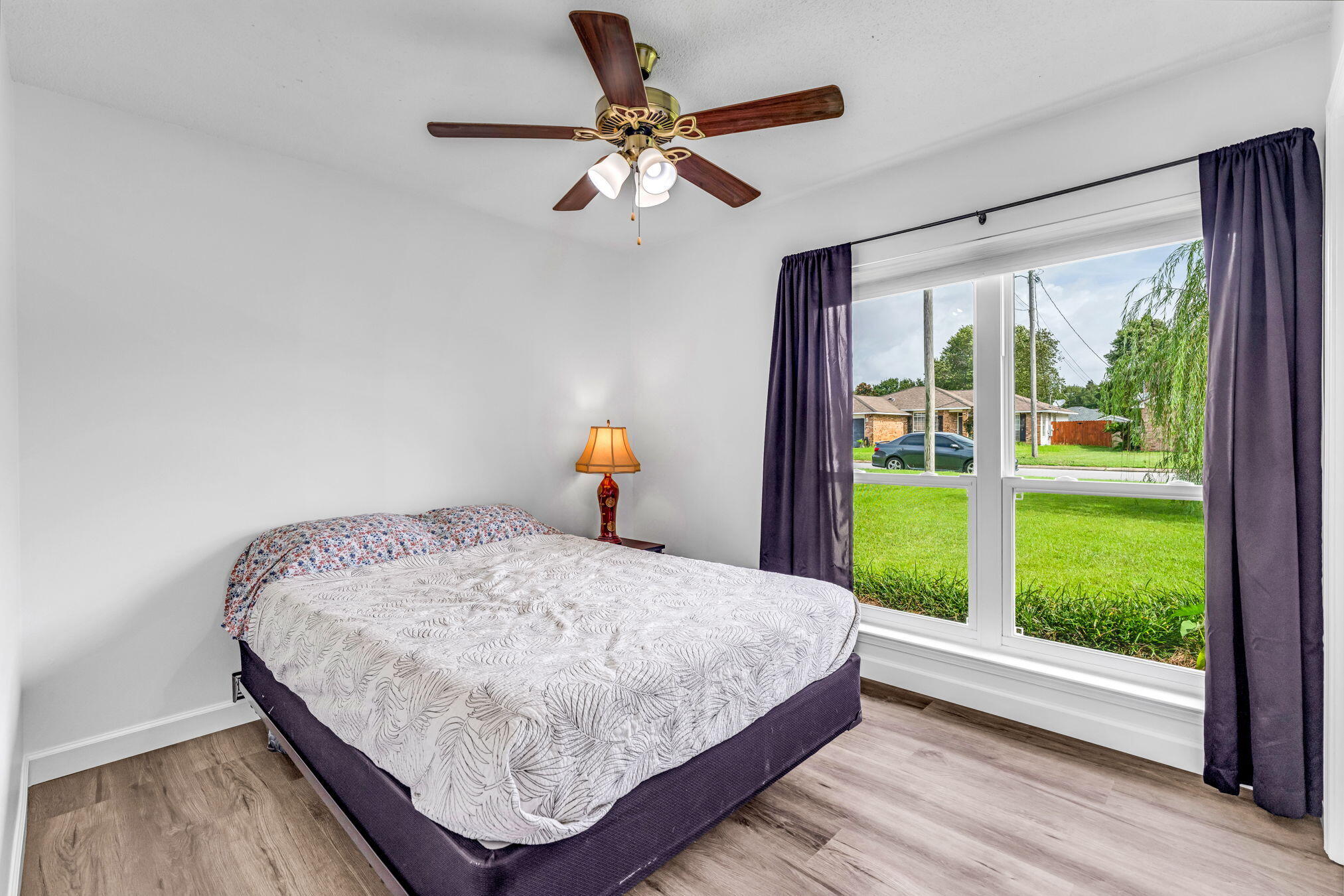 ROSS CROSSING - Residential