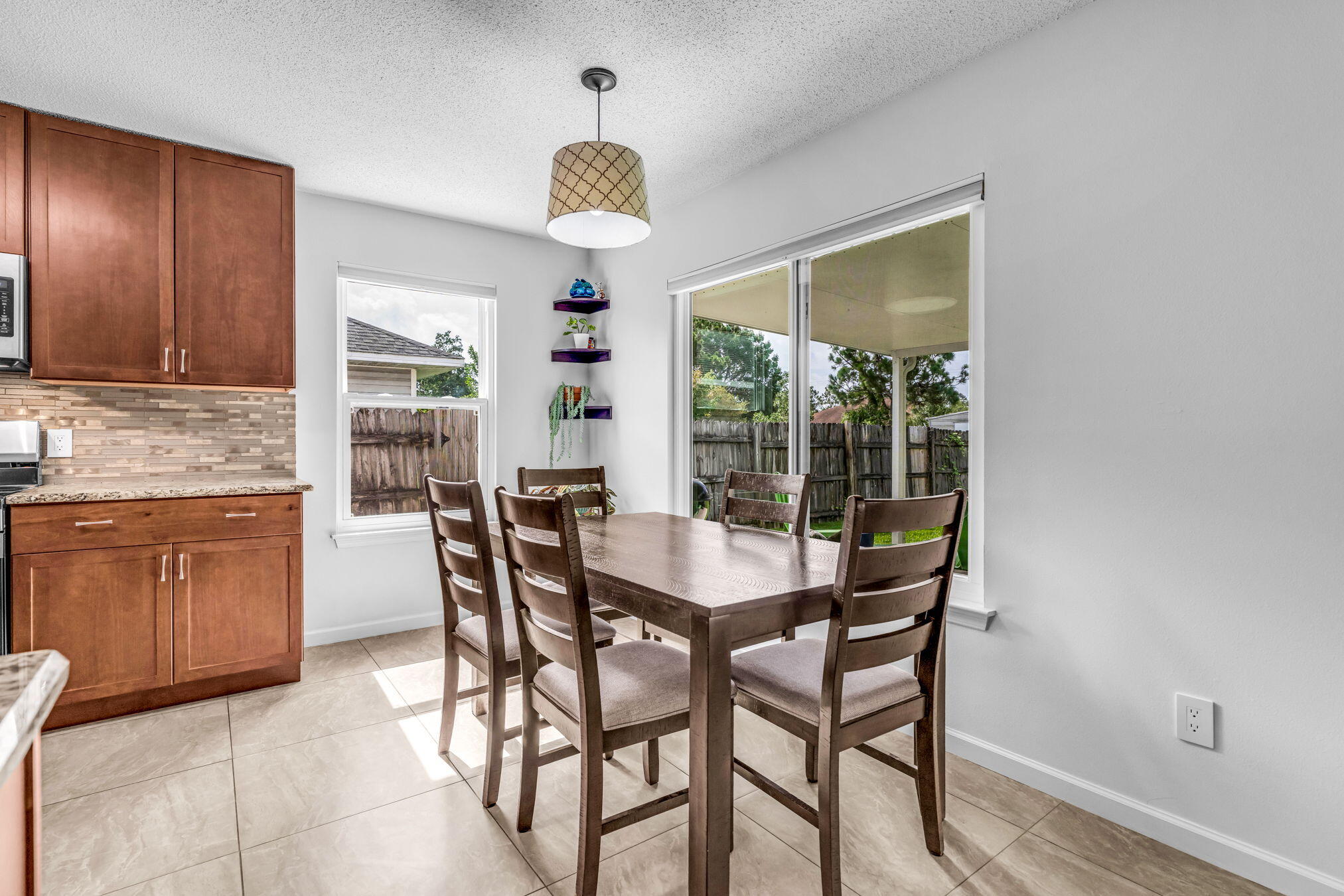 ROSS CROSSING - Residential