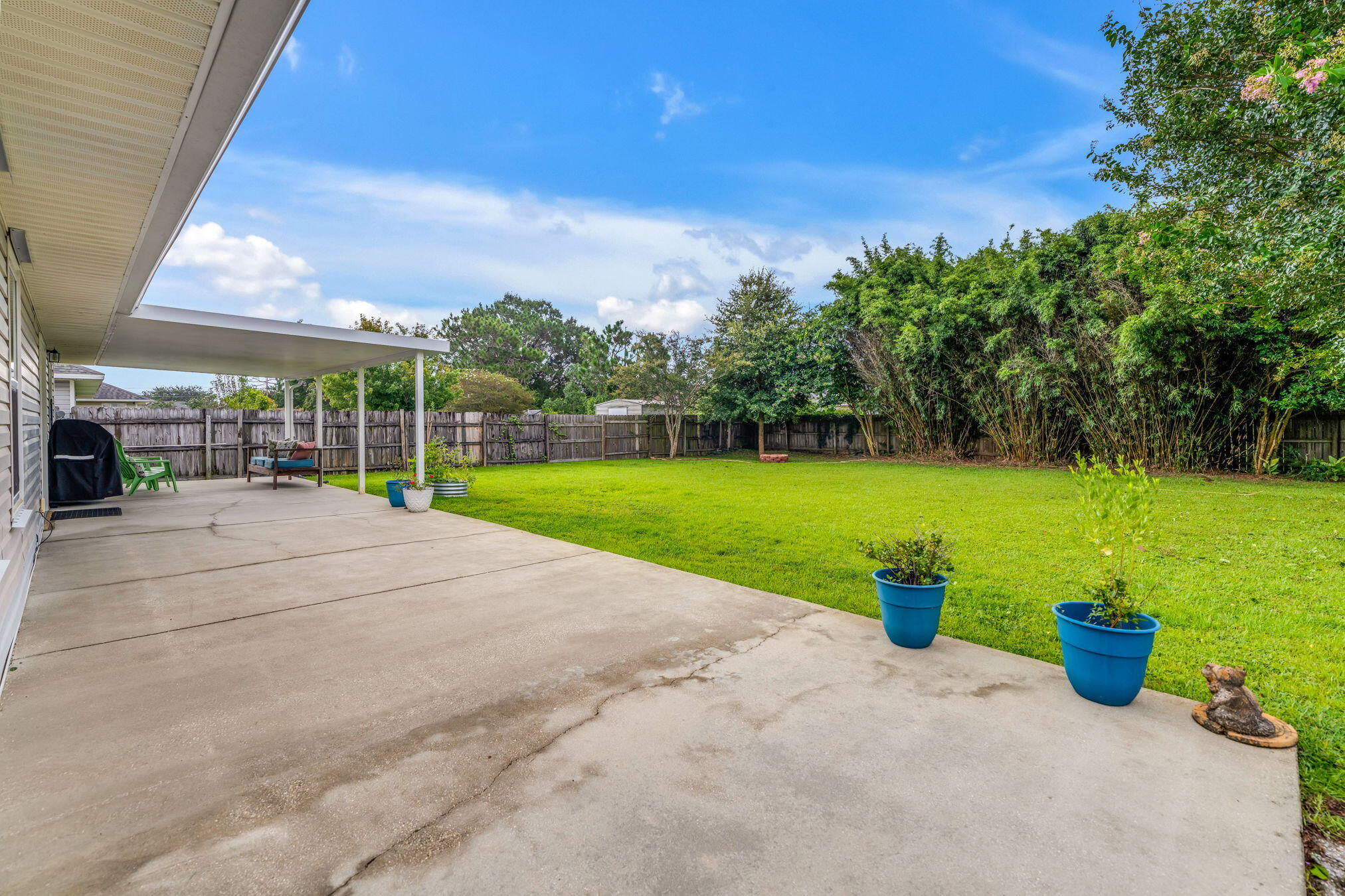 ROSS CROSSING - Residential