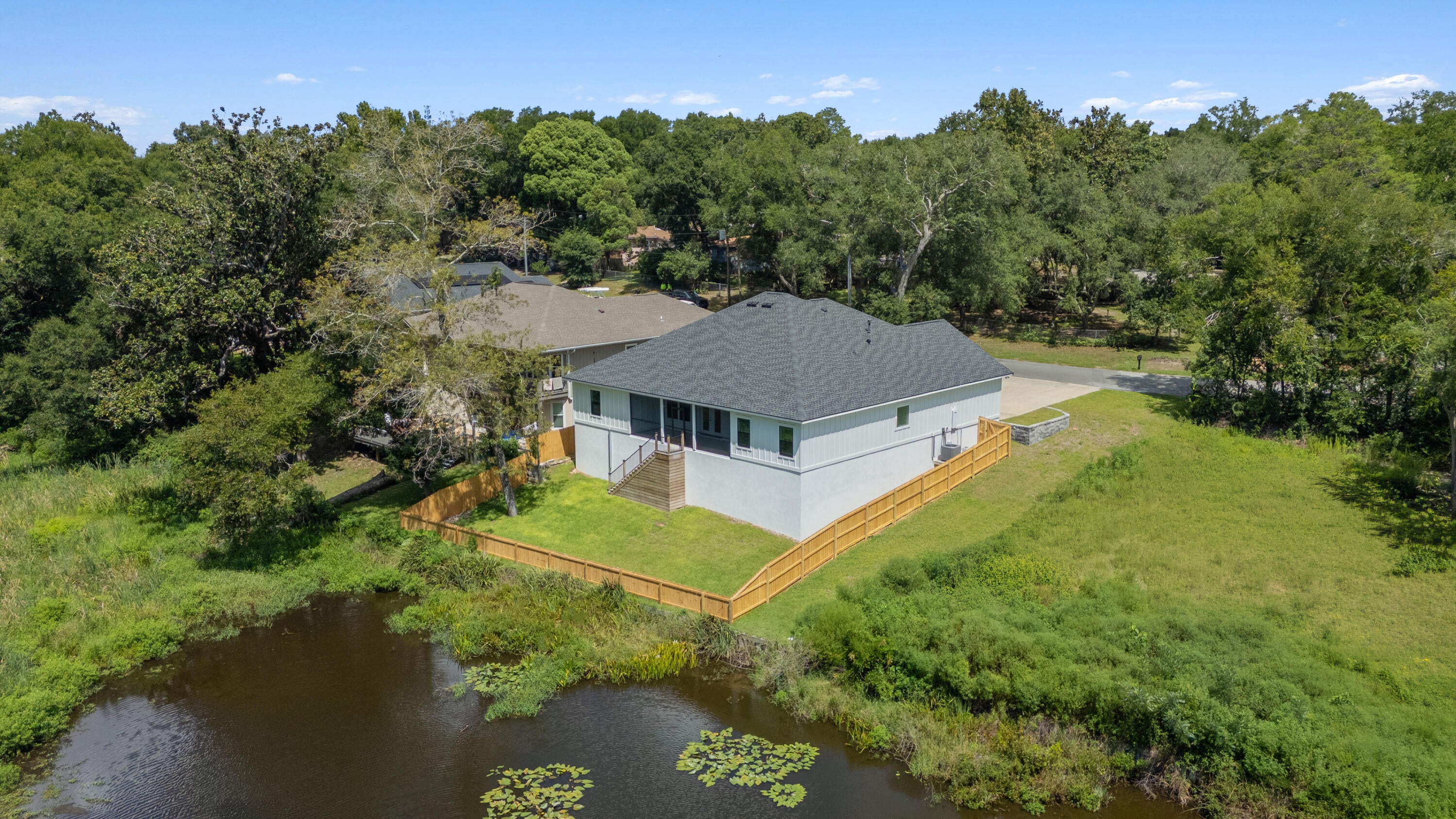 ROSEMONT S/D - Residential