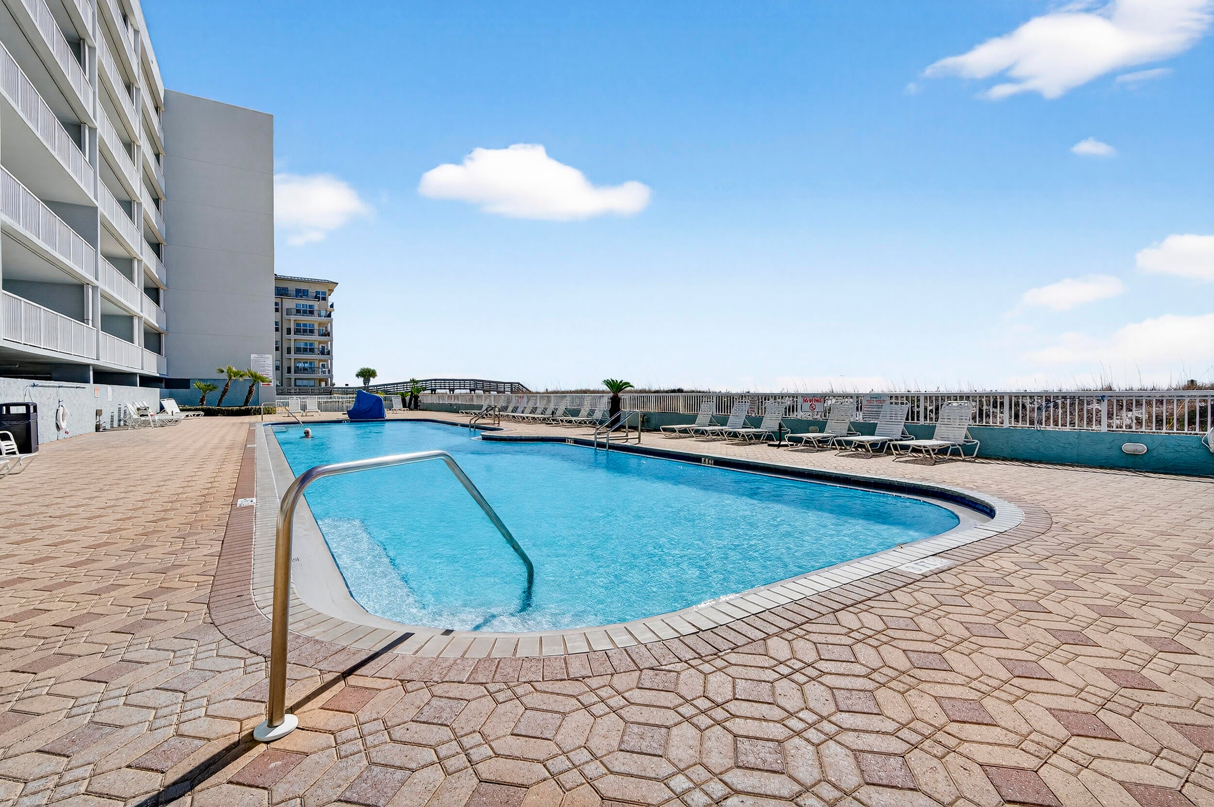 ISLANDER BEACH RESORT CONDO - Residential