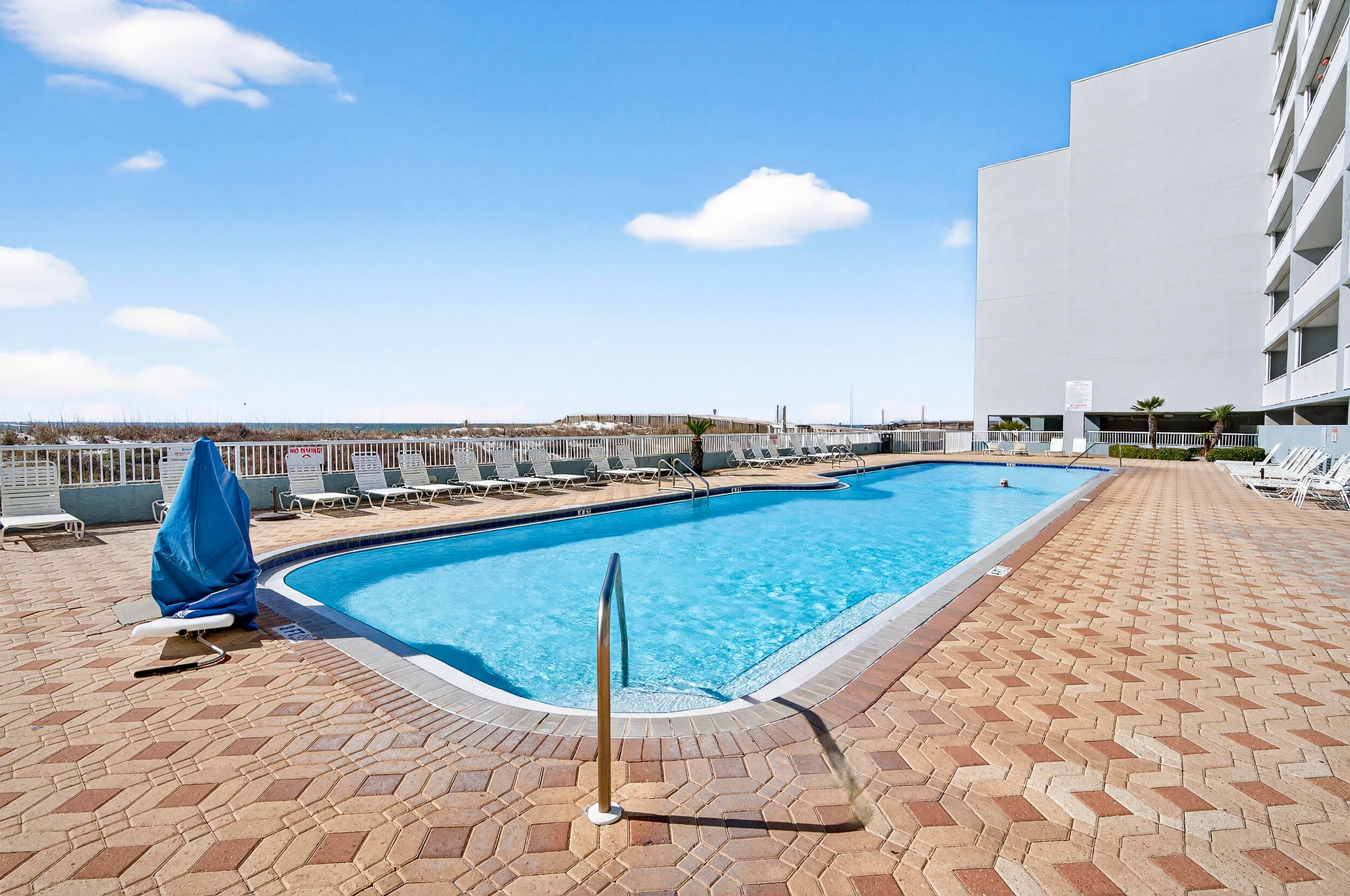 ISLANDER BEACH RESORT CONDO - Residential