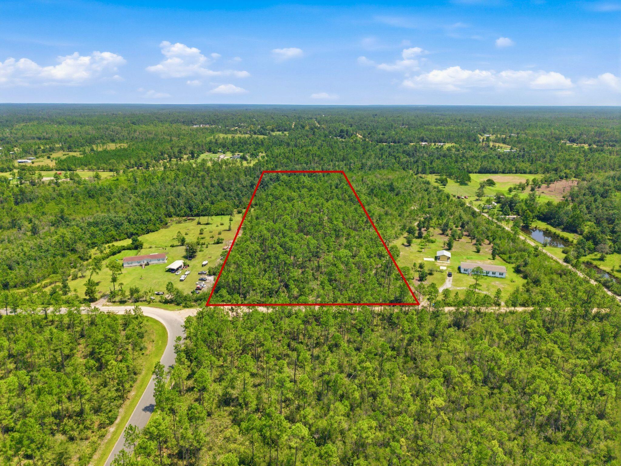 NO RECORDED SUBDIVISION - Land