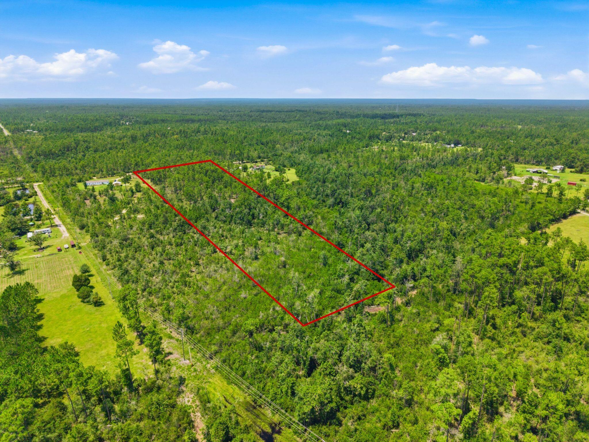 NO RECORDED SUBDIVISION - Land