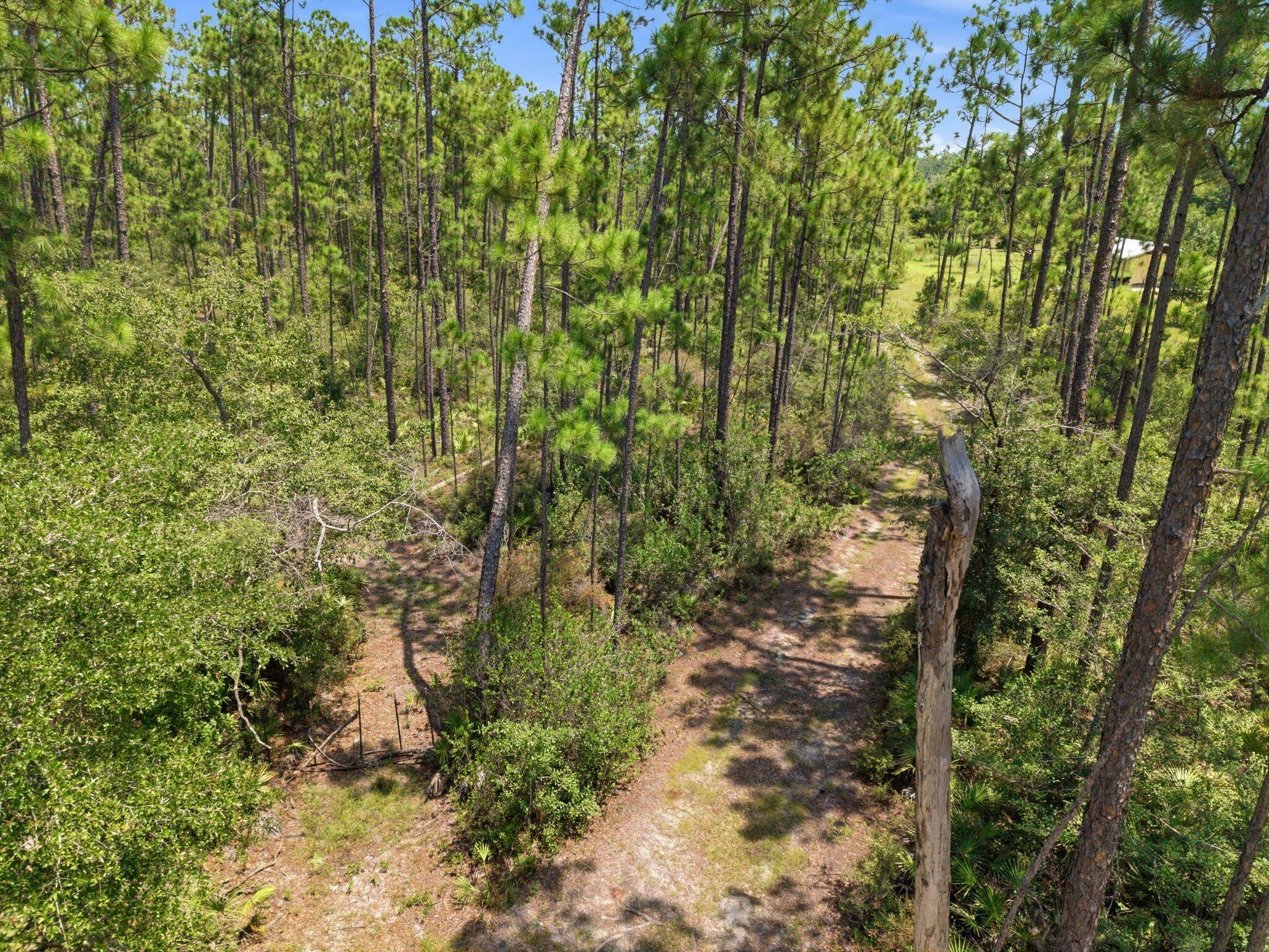NO RECORDED SUBDIVISION - Land