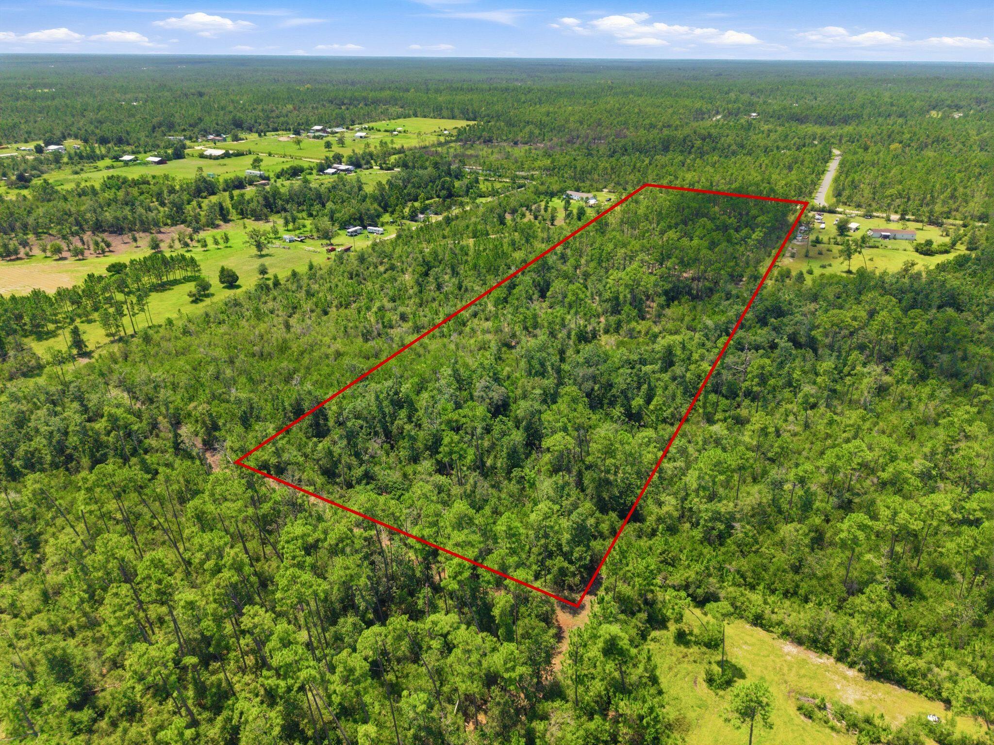 NO RECORDED SUBDIVISION - Land
