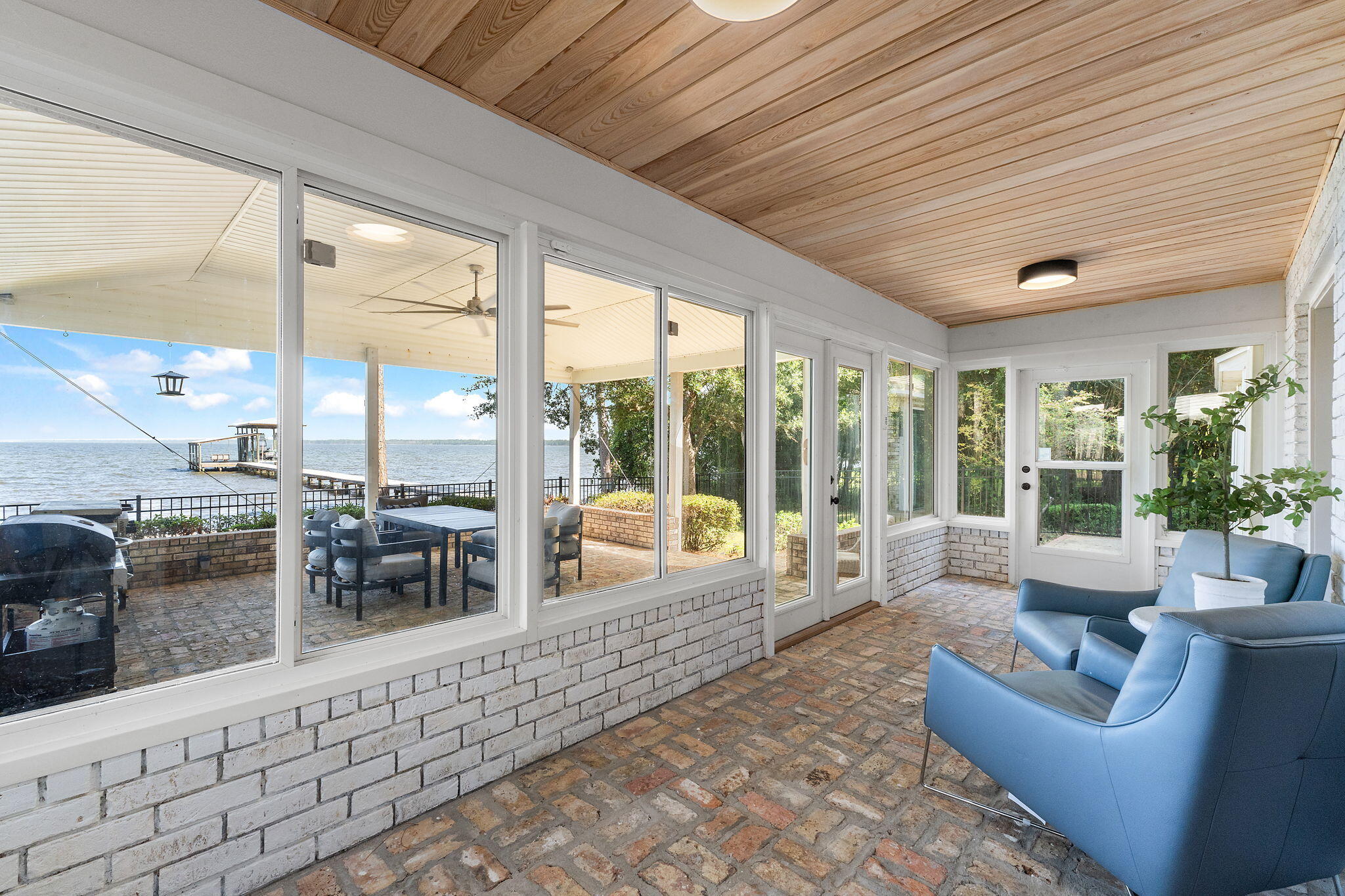 LAGNIAPPE BEACH - Residential