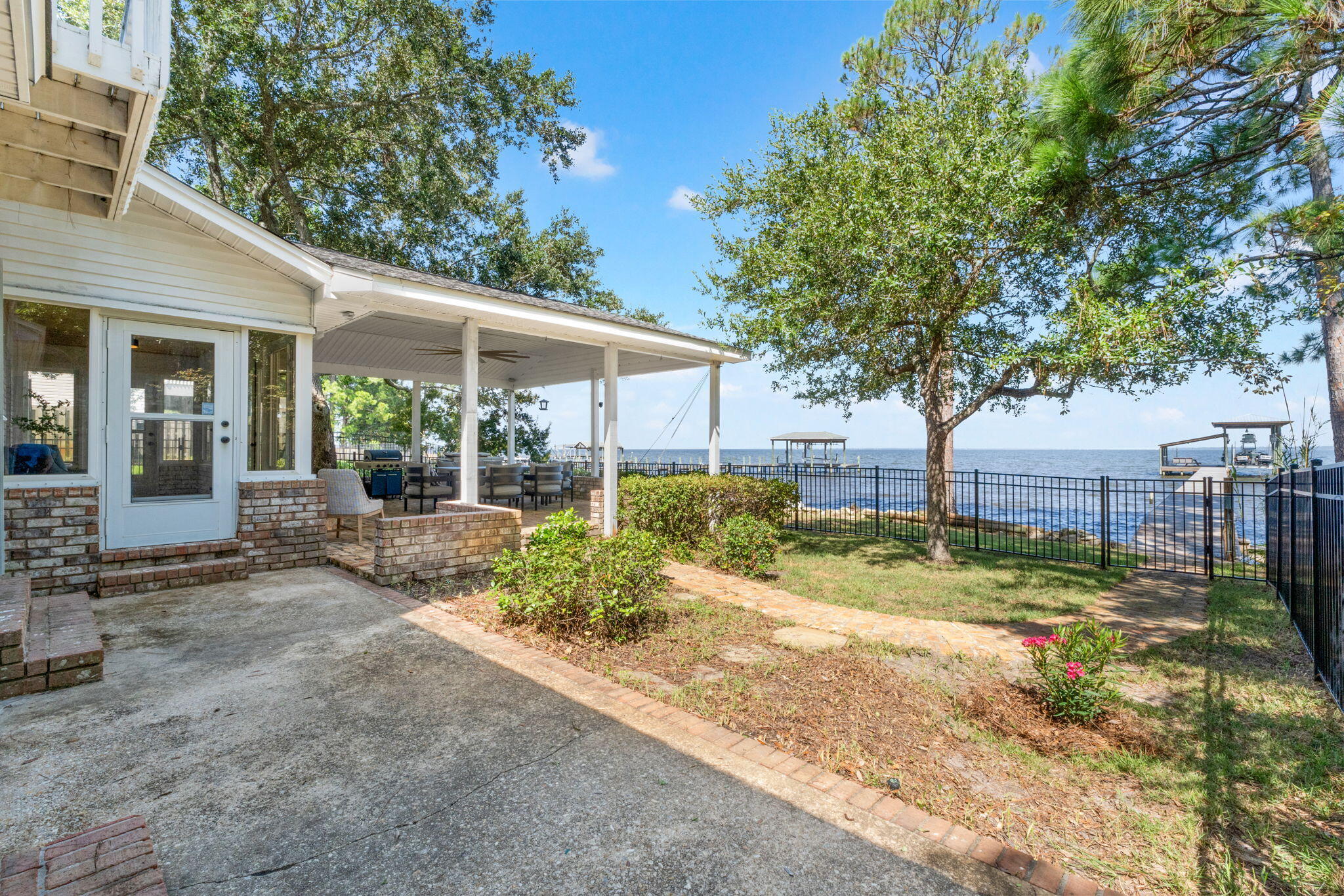 LAGNIAPPE BEACH - Residential