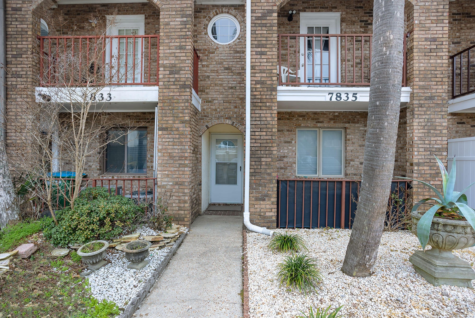 Leeward Tower Townhouse - Residential