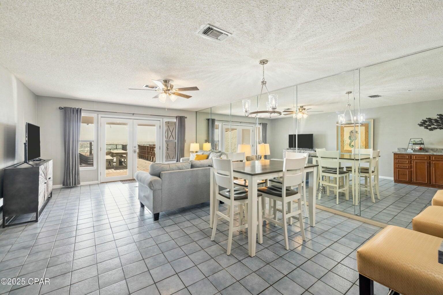 Leeward Tower Townhouse - Residential