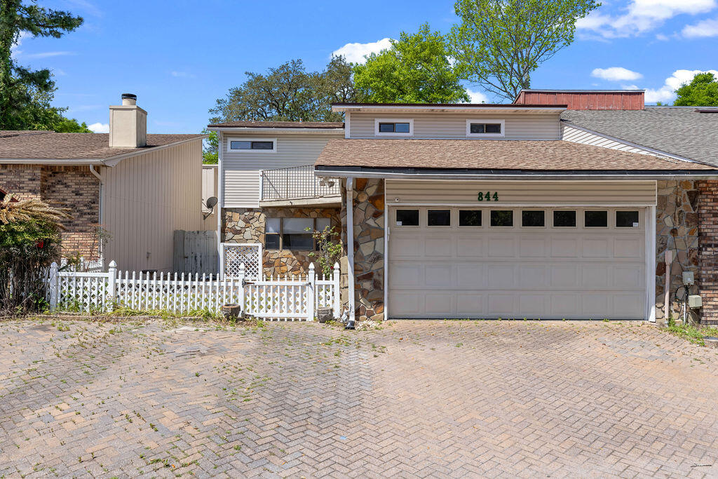 DONLABROOK GARDYNS - Residential