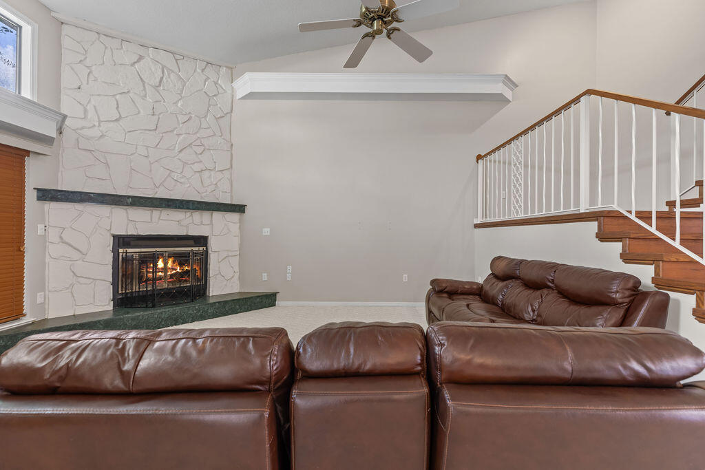 DONLABROOK GARDYNS - Residential