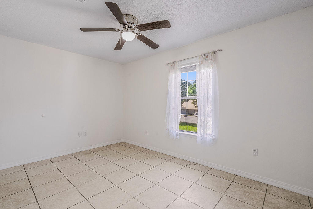 SHOAL CREEK MANOR WEST LOT 12 - Residential