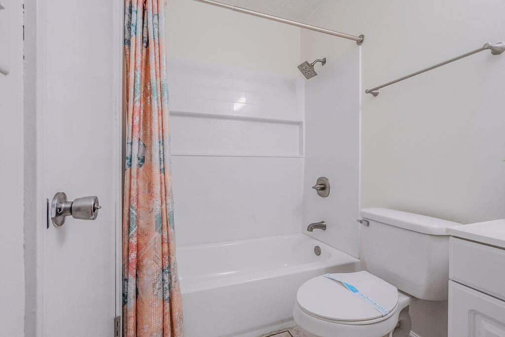 SHOAL CREEK MANOR WEST LOT 12 - Residential