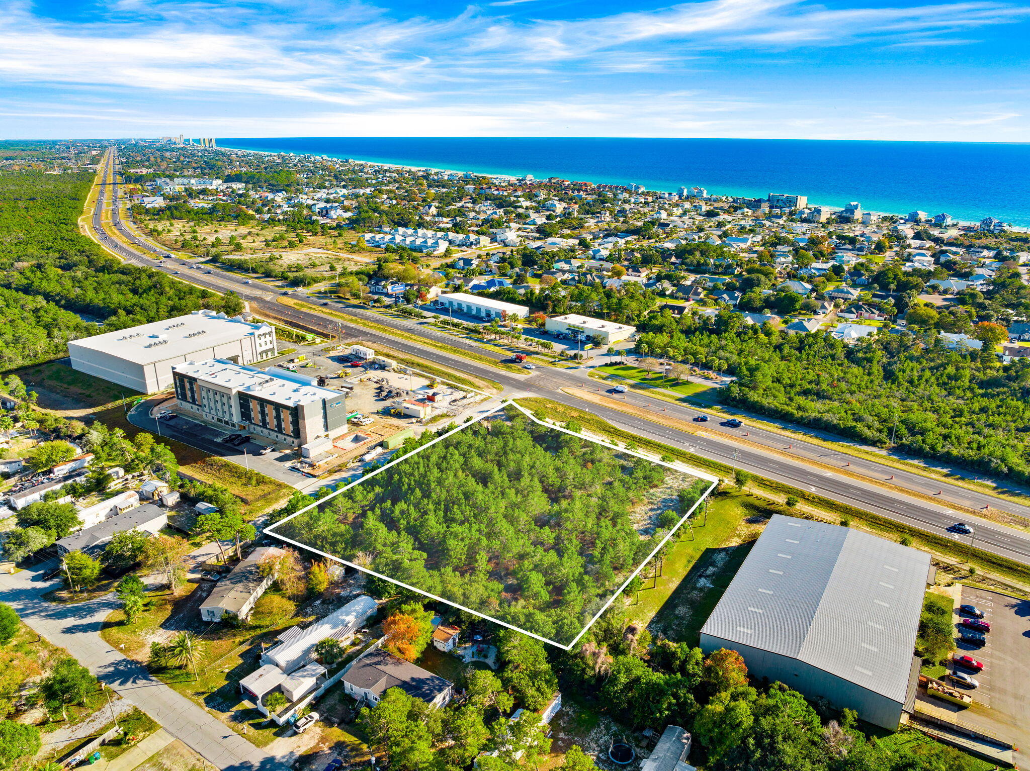 1-Acre Commercial Opportunity on PCB - Land