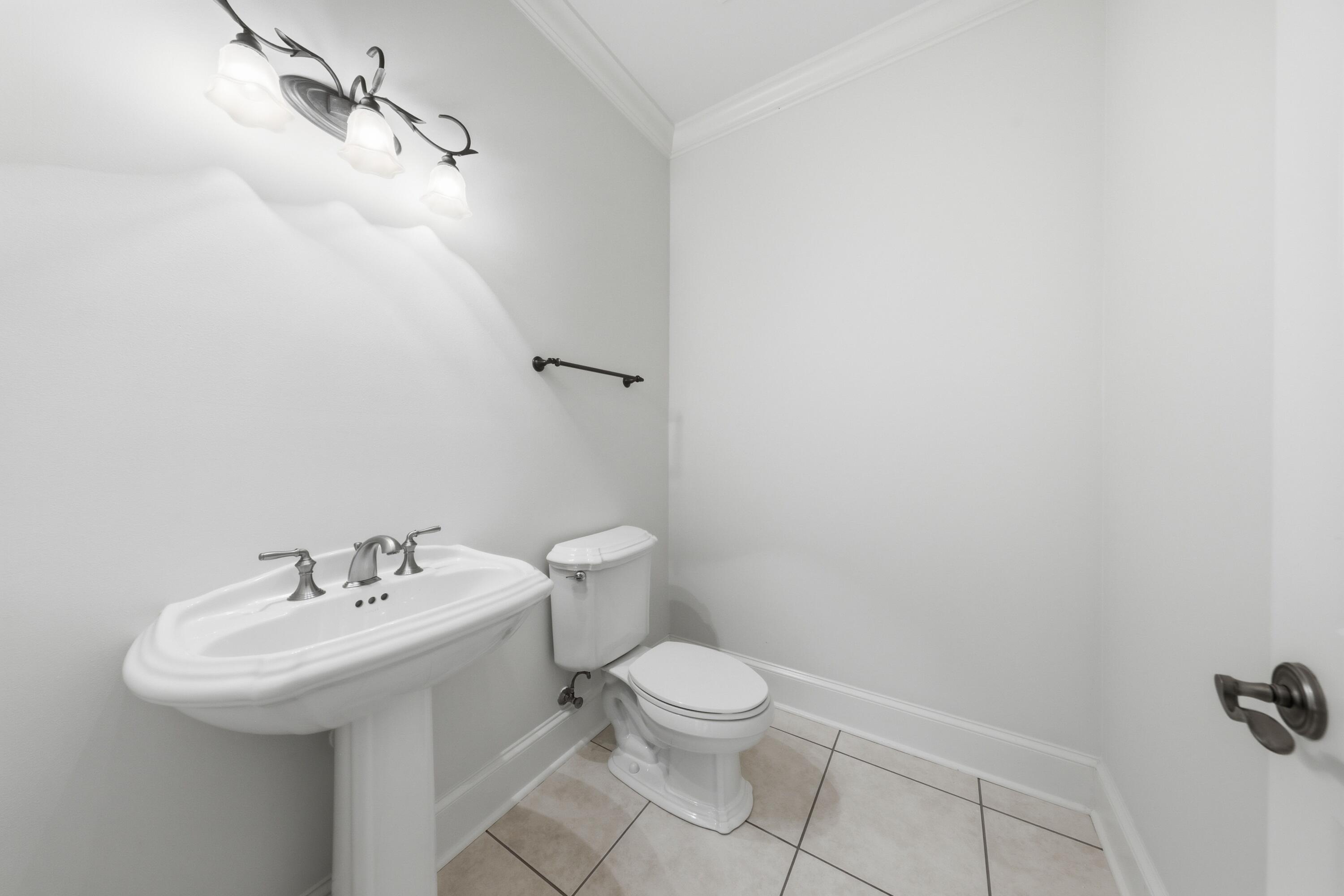 HIDDEN LAKES ESTATES - Residential