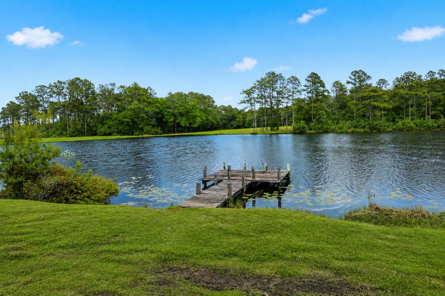 HIDDEN LAKES ESTATES - Residential