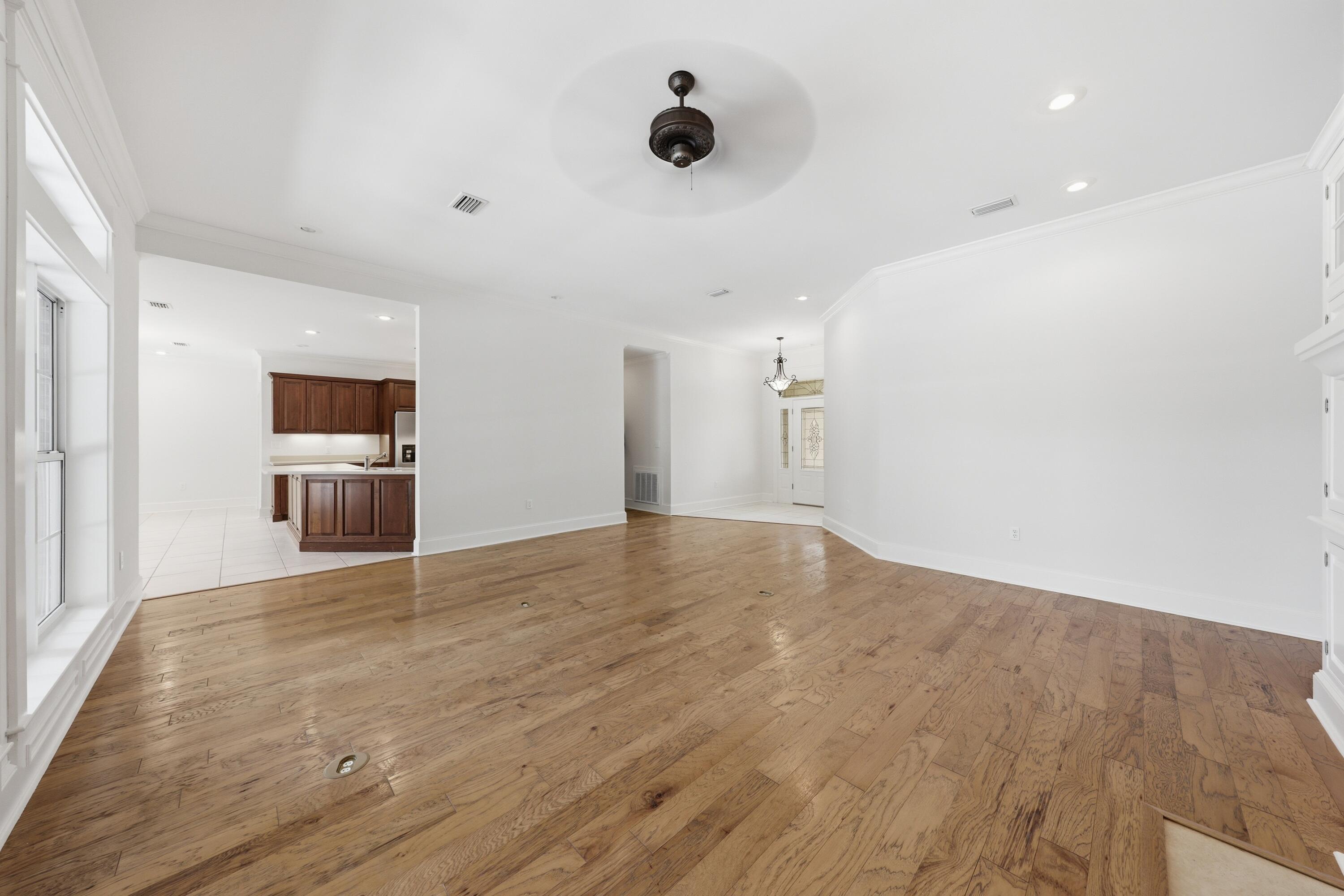 HIDDEN LAKES ESTATES - Residential