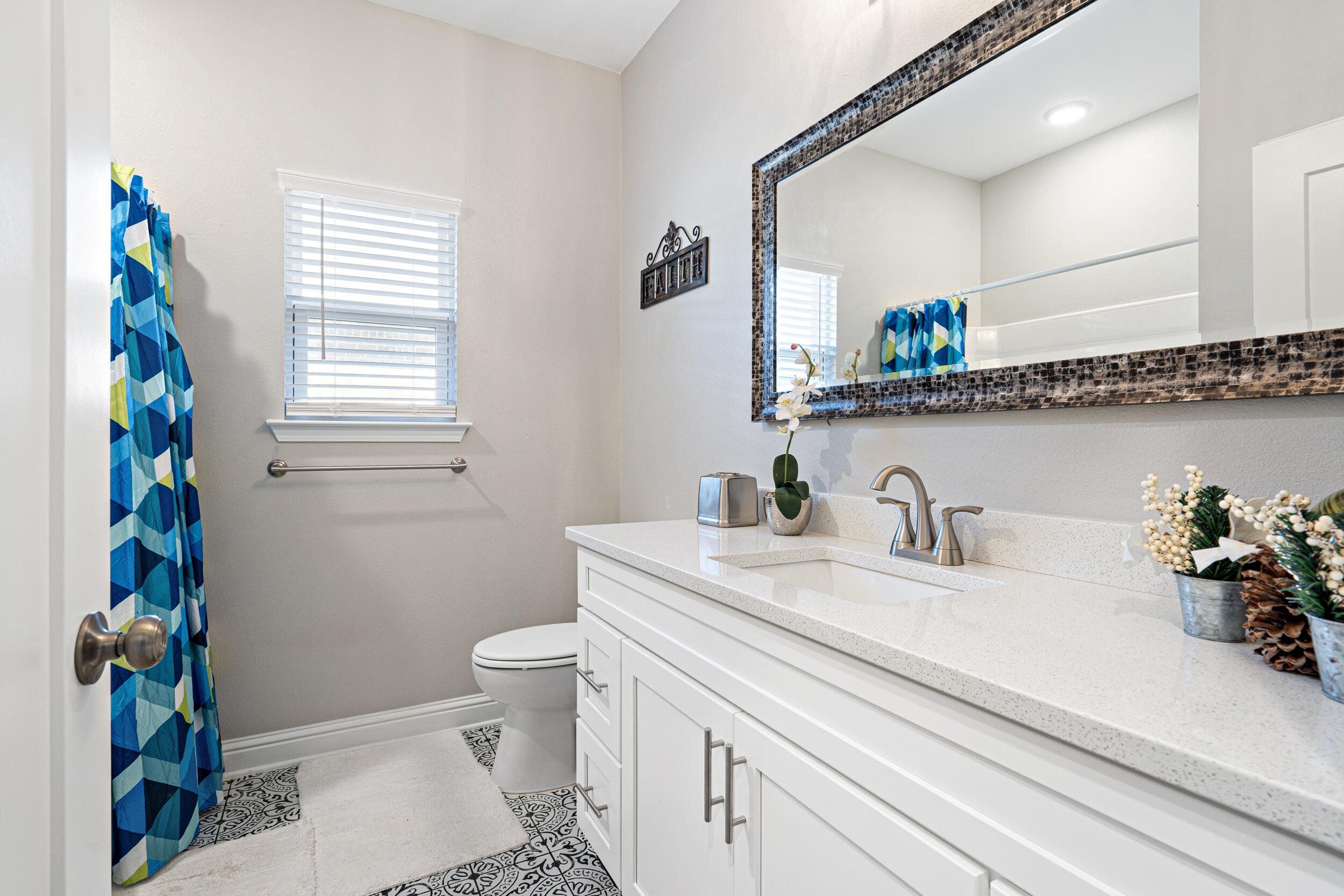 CASA LOMA S/D - Residential Lease